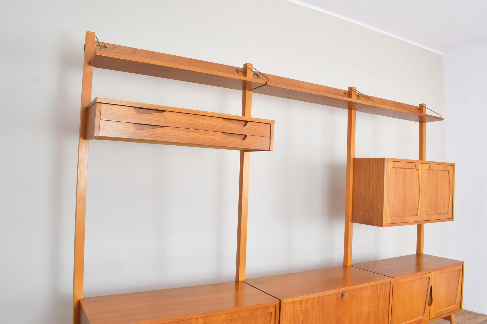 Shelving system, teak brown, by K. Riise, Norway, 1960s. - 315145