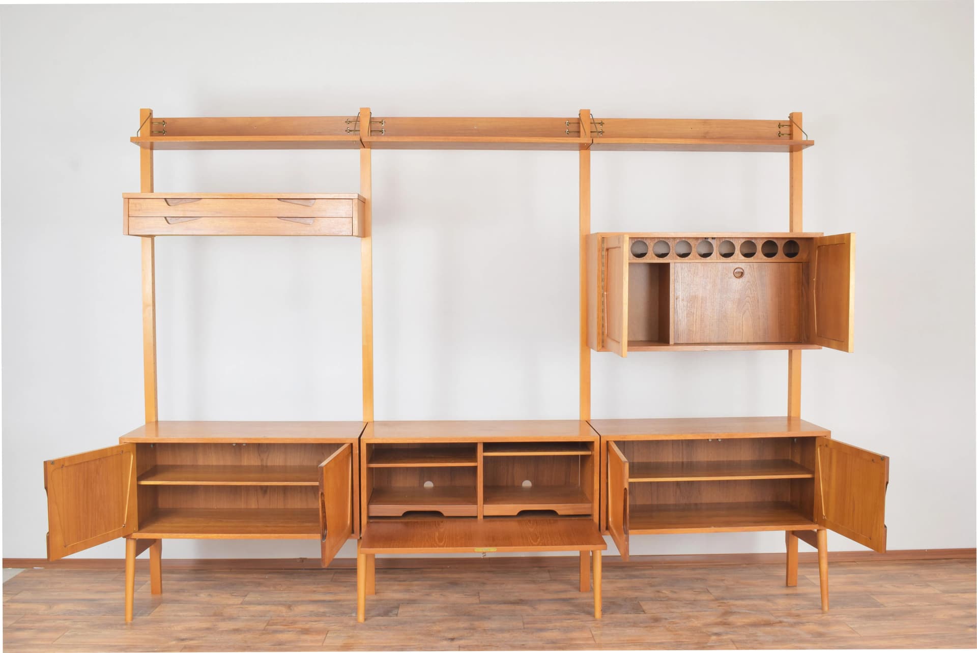 Shelving system, teak brown, by K. Riise, Norway, 1960s. - 315151