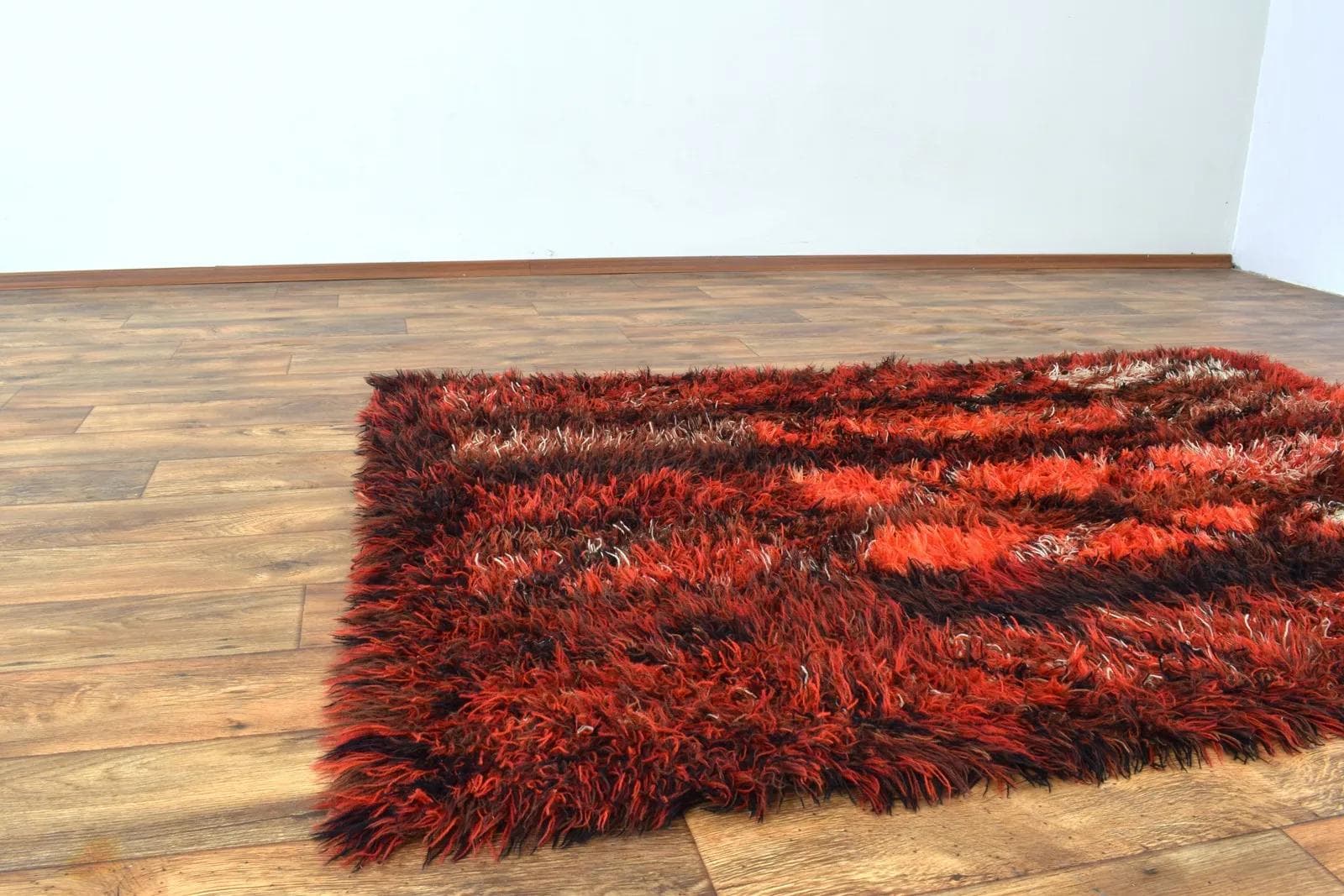 Rya Rug 200x140 cm, red black white orange, wool, by M. Richter, Sweden, 1960s - 315046