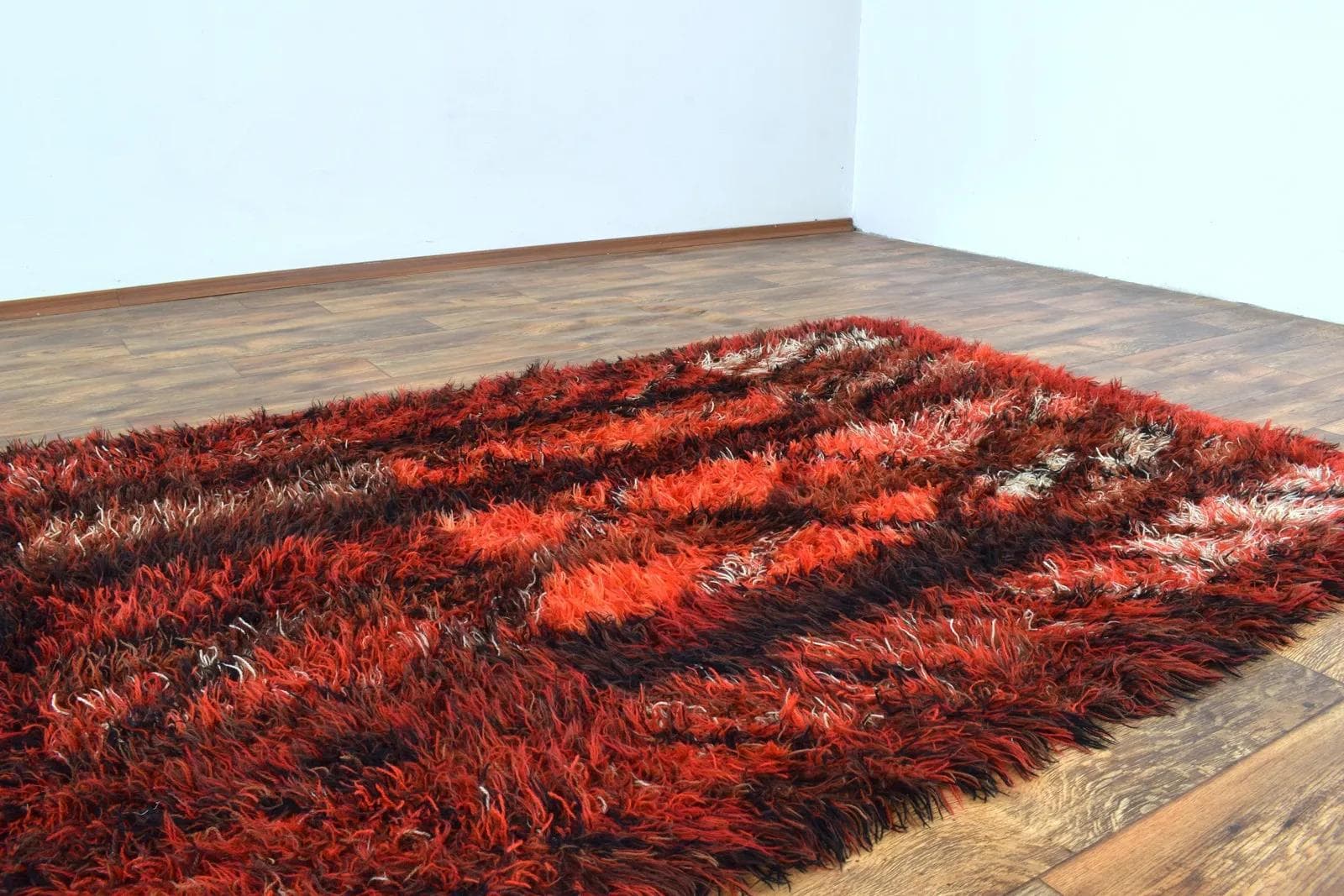 Rya Rug 200x140 cm, red black white orange, wool, by M. Richter, Sweden, 1960s - 315048