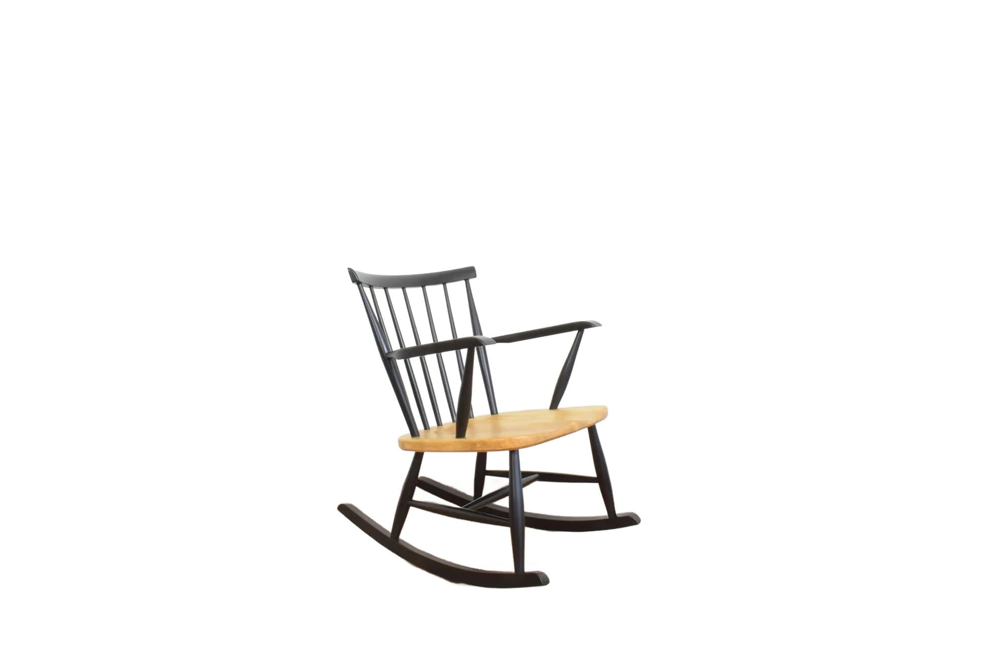 Fotel bujany, czarny, drewno brązowy, Szwecja, lata 60.