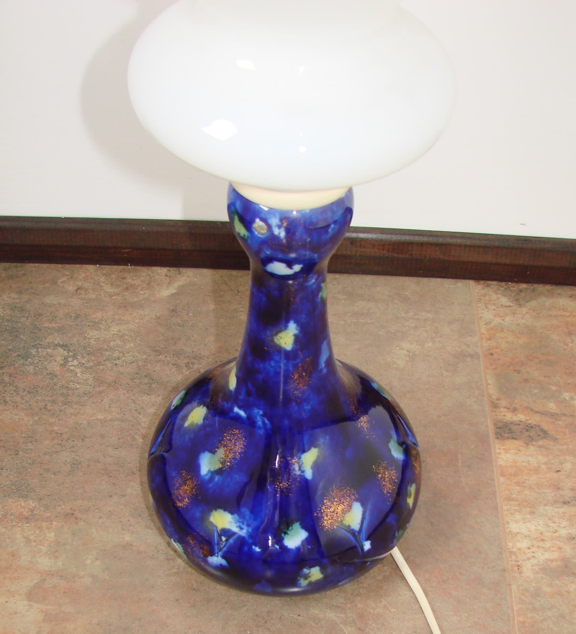 Lampa stołowa Space Age Nocne niebo, szkło mlecznobiałe, porcelana kobaltowa, lata 60. - 314836