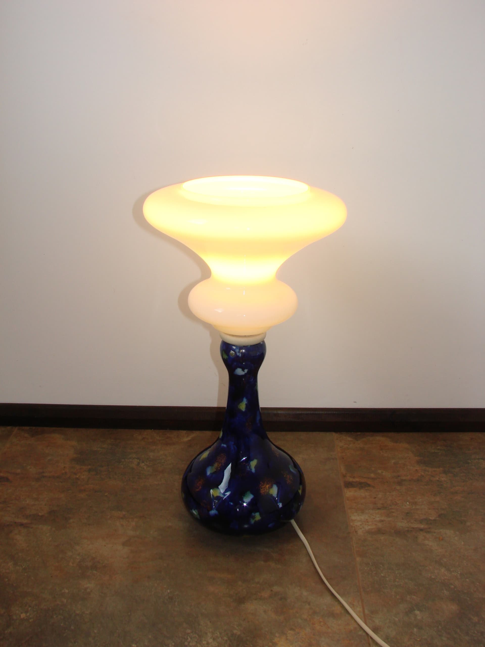 Lampa stołowa Space Age Nocne niebo, szkło mlecznobiałe, porcelana kobaltowa, lata 60. - 314840