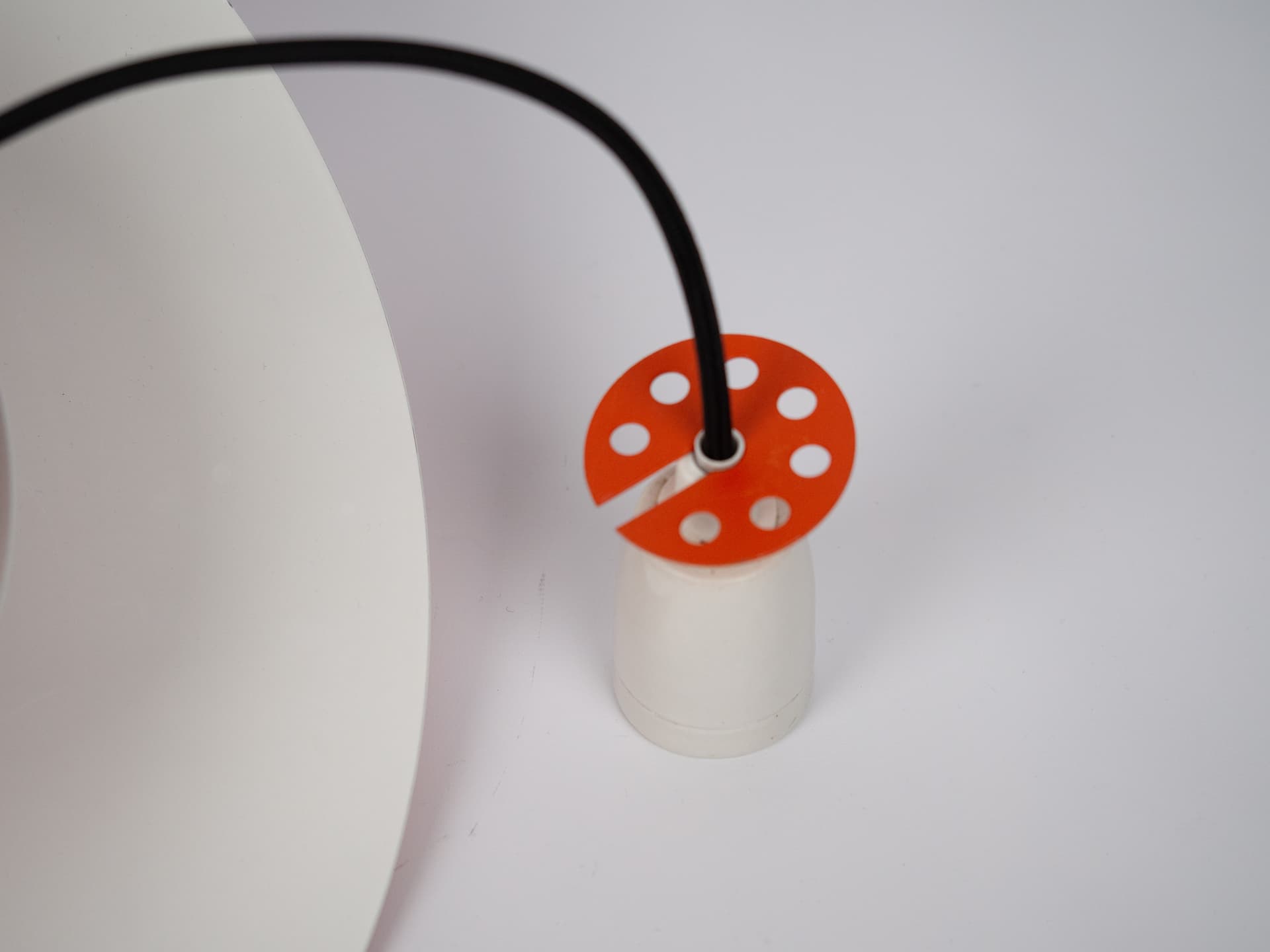 Lampa wisząca PH 4/3, czerwona, aluminium, proj. P. Henningsen, Louis Poulsen, Dania, lata 70. - 314903