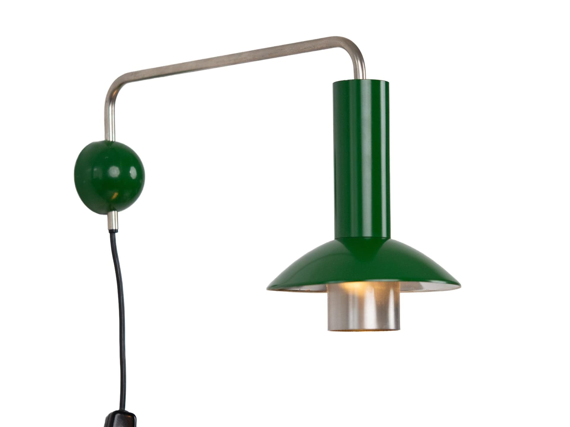 Kinkiet Louise, aluminium biały, róż, proj. P. Henningsen, Louis Poulsen, Dania, lata 60.