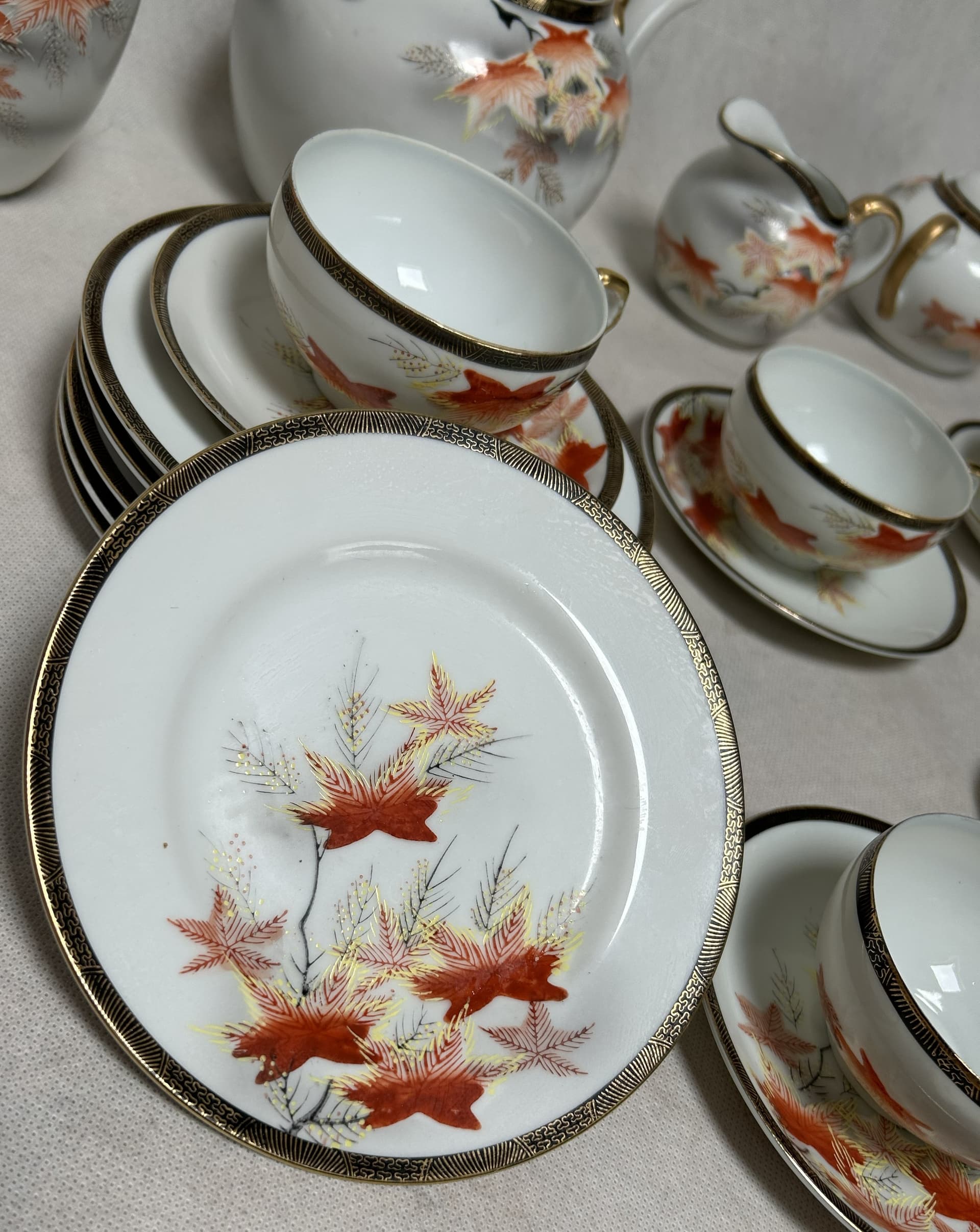 Zestaw porcelanowy, motyw Gejsza, biały porcelana, bambus brązowy, Japonia, lata 70. - 316437