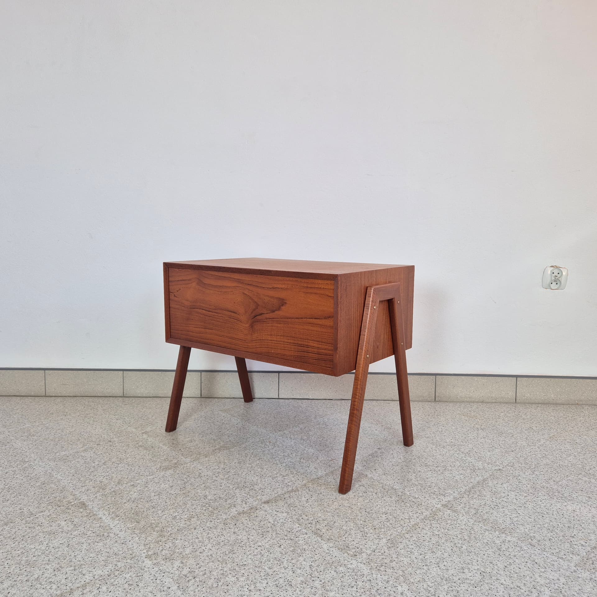 Szafka, teak brązowy, proj. A. Vodder, Dania, lata 60. - 316565