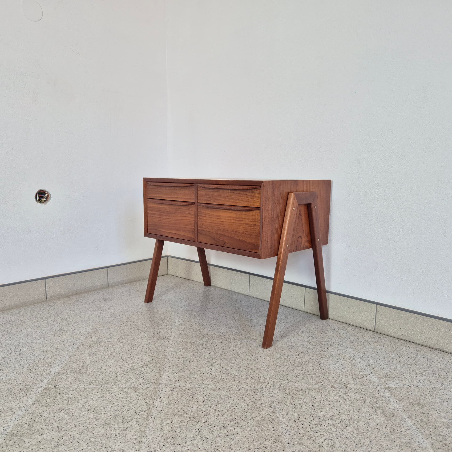 Szafka, teak brązowy, proj. A. Vodder, Dania, lata 60. - 316566