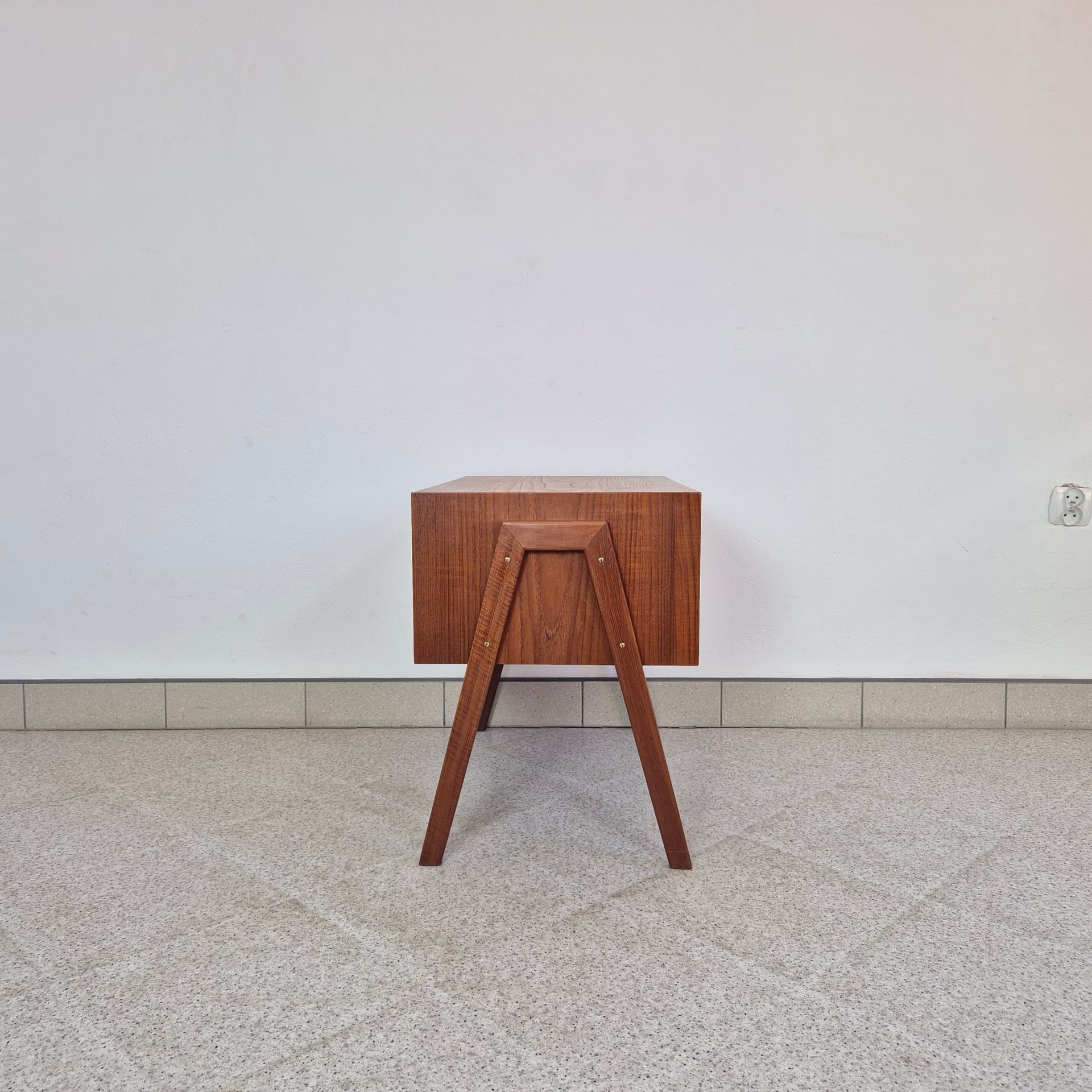 Szafka, teak brązowy, proj. A. Vodder, Dania, lata 60. - 316564