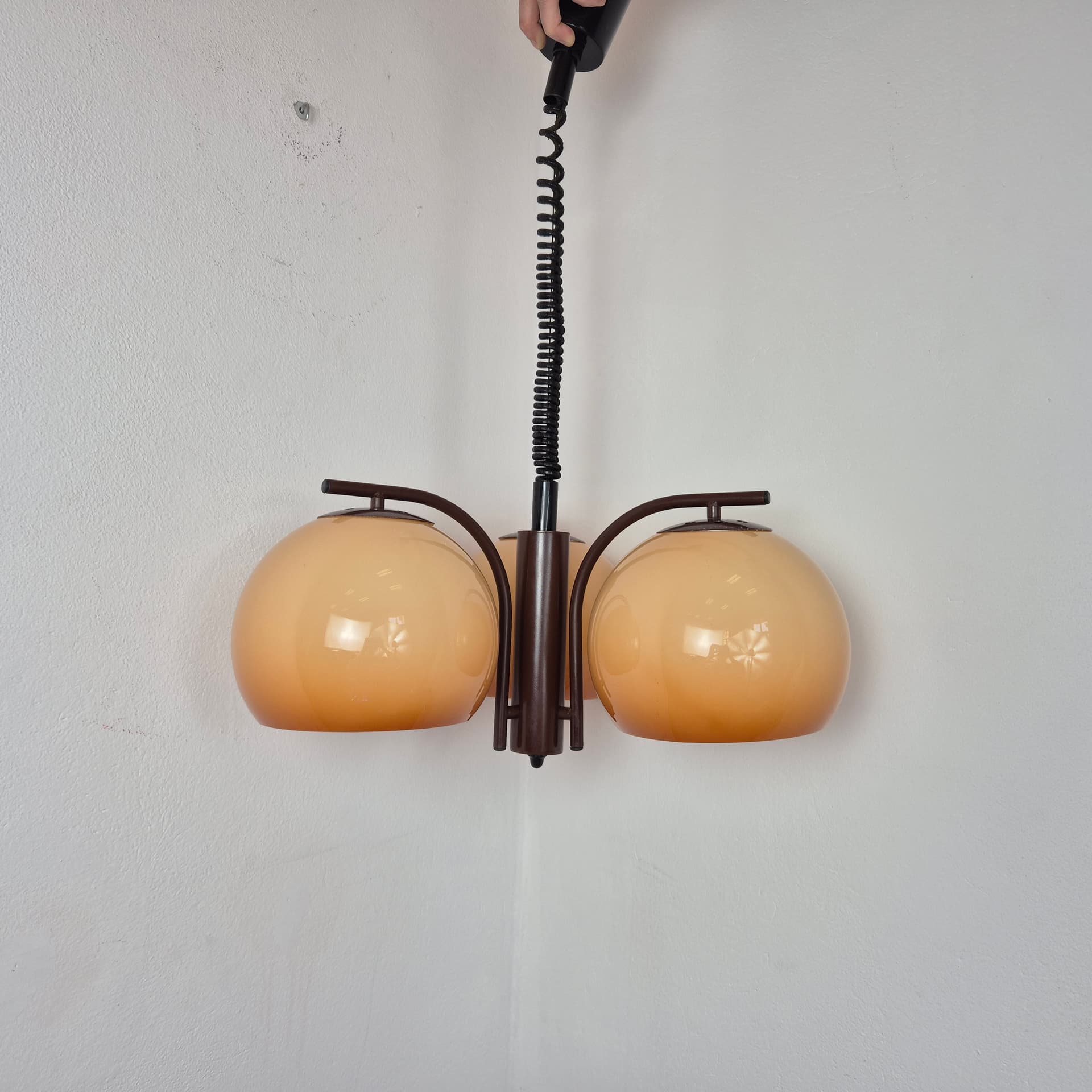 Pendant lamp Space Age, ombre beige orange plastic, brown metal, Hungary, 1960s. - 316613