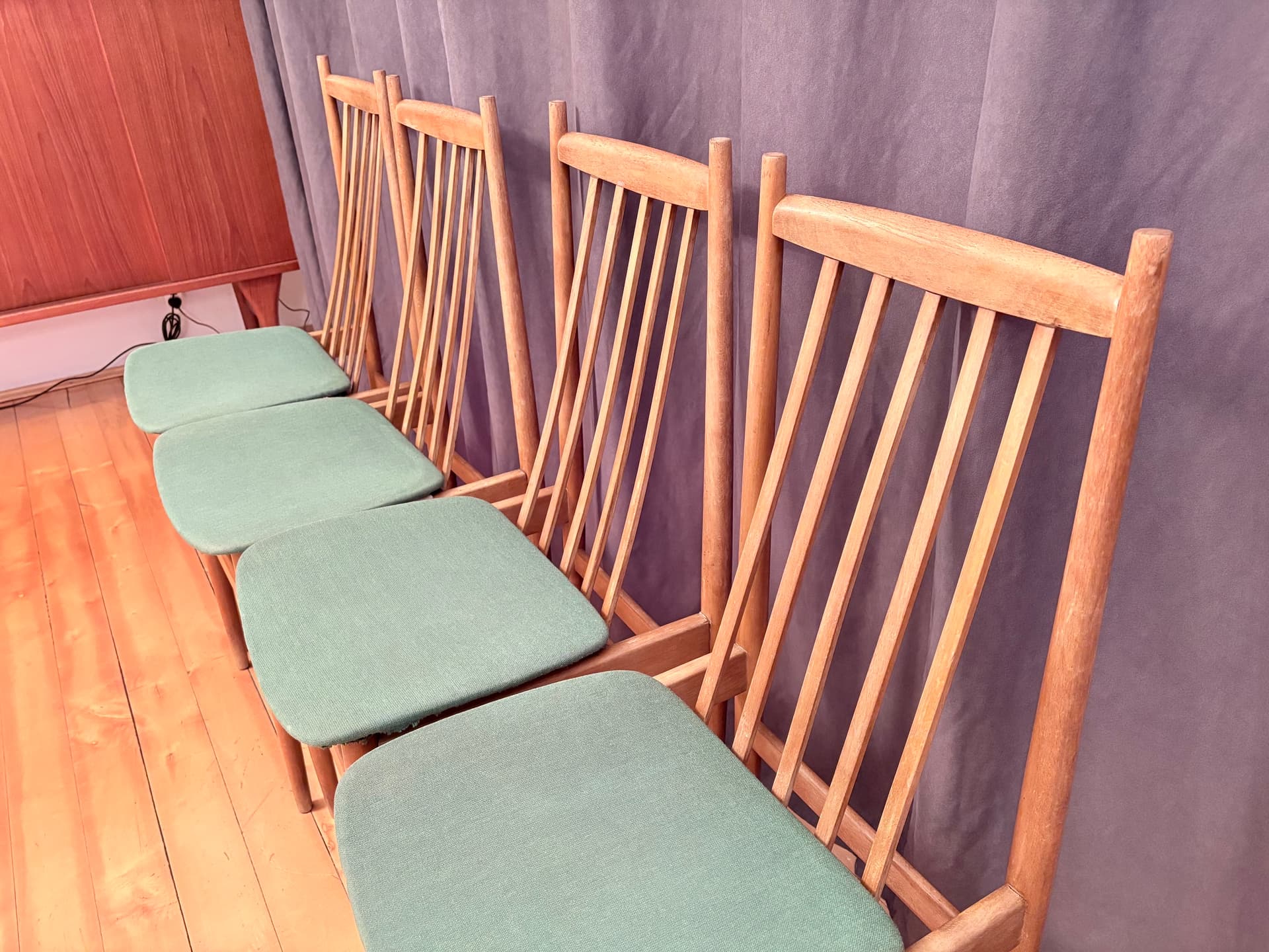 Komplet czterech krzeseł, brązowe drewno, wełna zielona, Casala, Niemcy, lata 60. - 316630