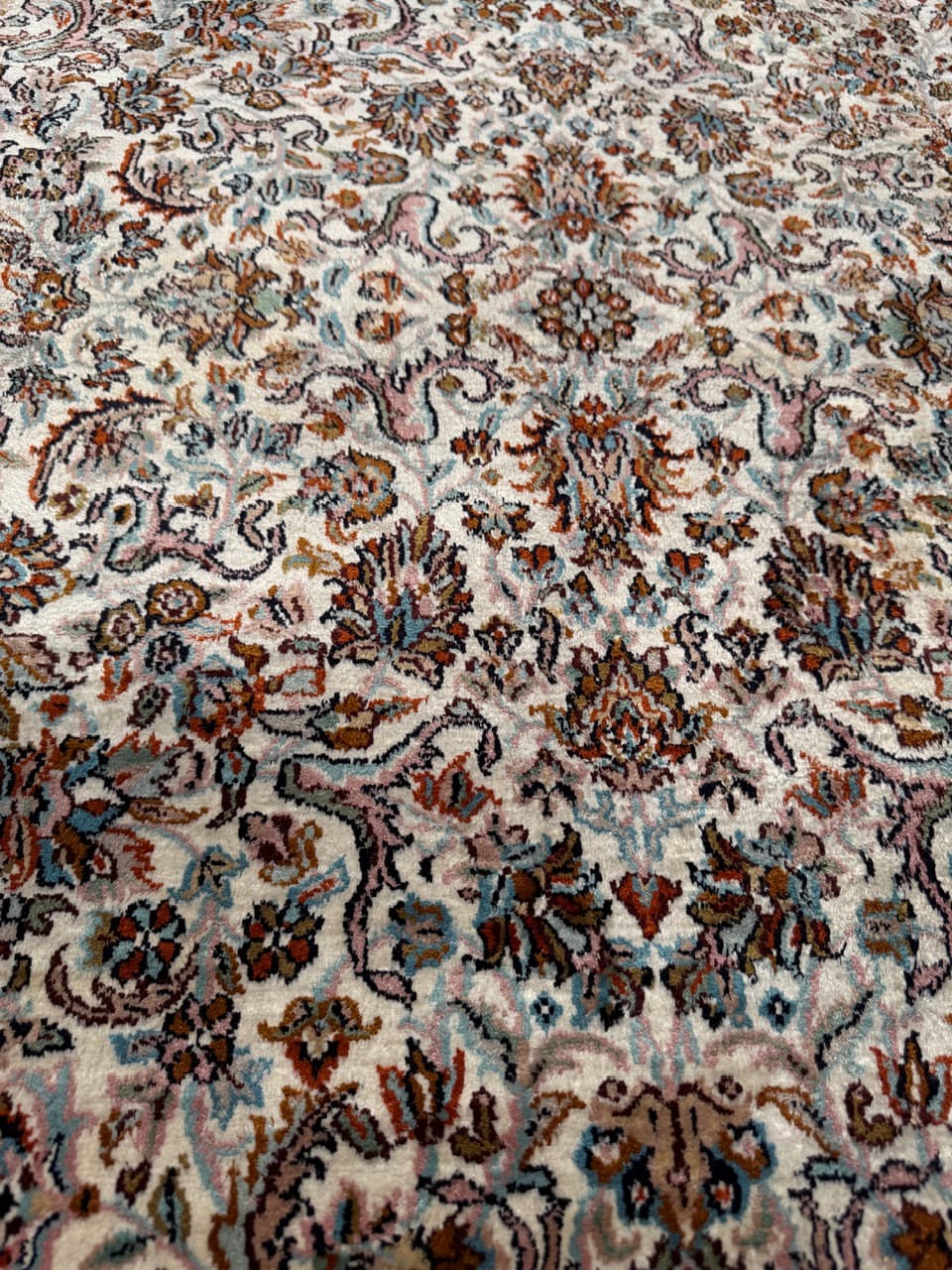 Rug Ghoum Qom 350x250 cm, multicolor silk, India - 316957