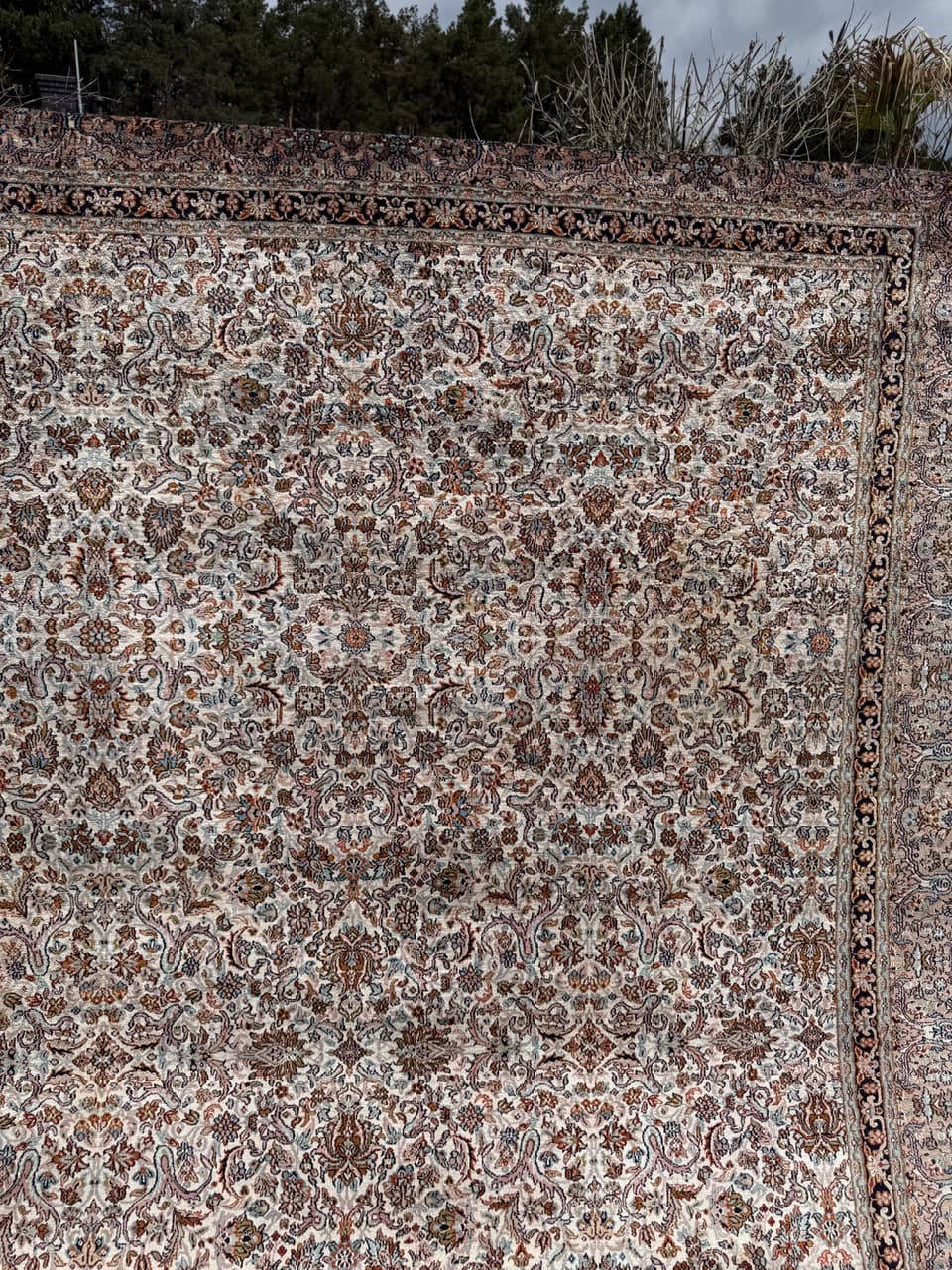 Rug Ghoum Qom 350x250 cm, multicolor silk, India - 316946