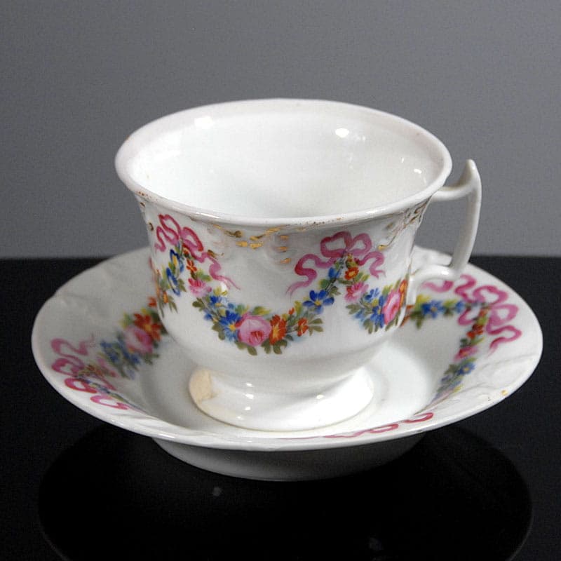 Filiżanka ze spodkiem Biedermeier, porcelana biała, Niemcy, XIX w. - 318284