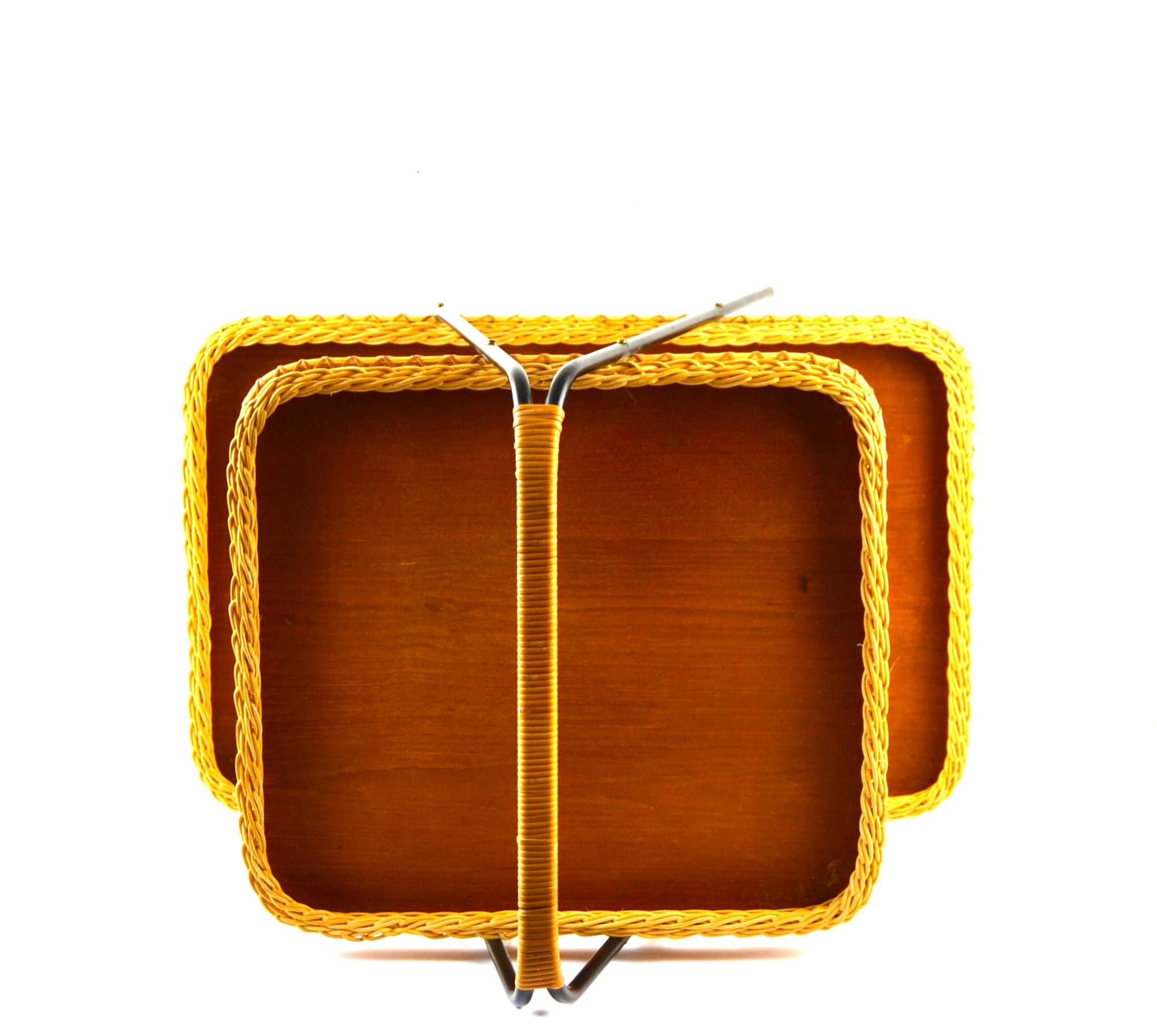 Stolik serwisowy, drewno jasnobrązowe, metal czarny, wiklina miodowa, Niemcy, lata 60. - 79169