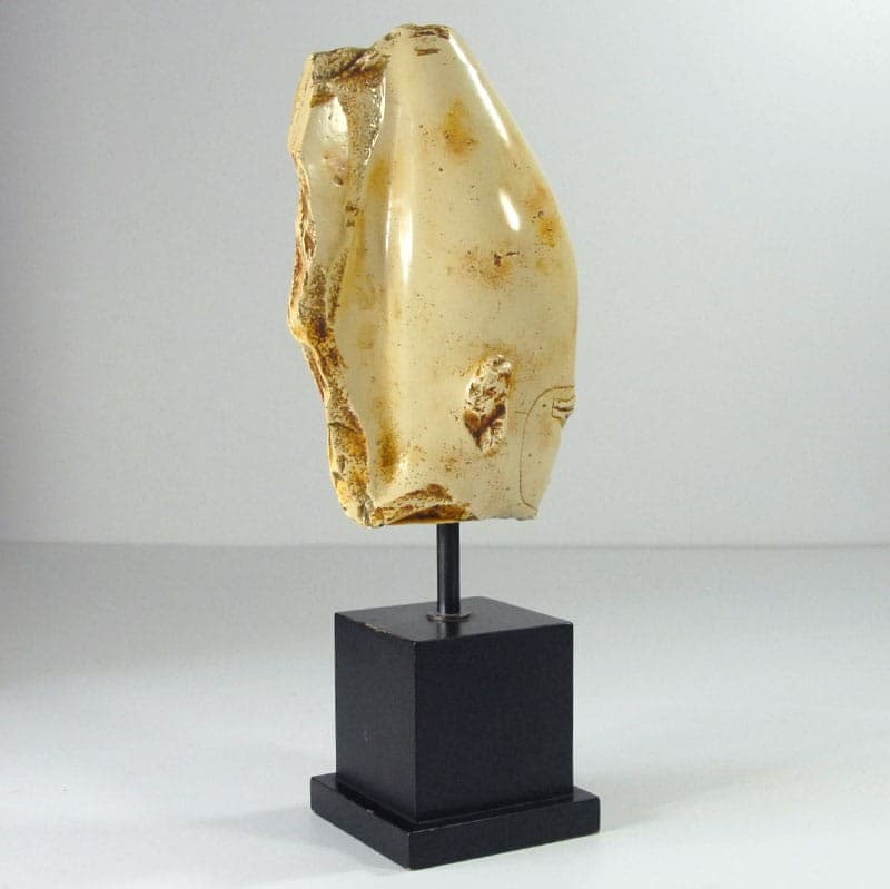 Rzeźba dekoracyjna, głowa egipska Psamtyka III, gips beżowy, drewno czarne, lata 2000 - 319090