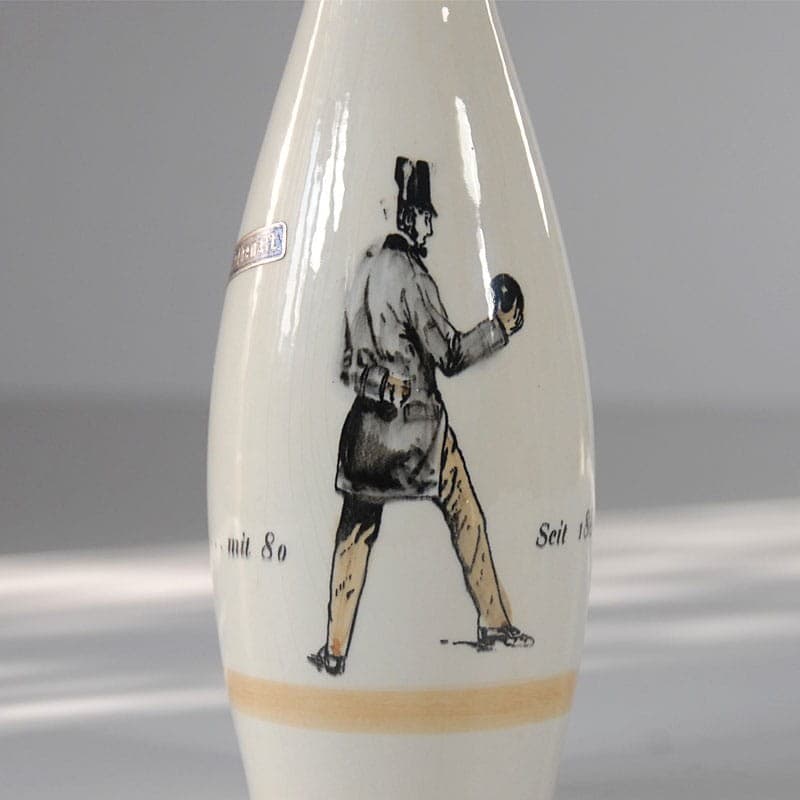Karafka Jacobi Brandy, biała ceramika, Niemcy, lata 60. - 318862