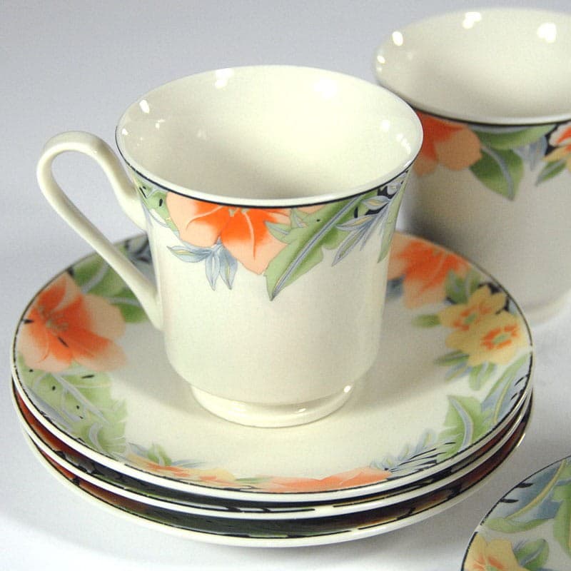 Zestaw filiżanek herbacianych, porcelana biała, Wielka Brytania, lata 80. - 318805