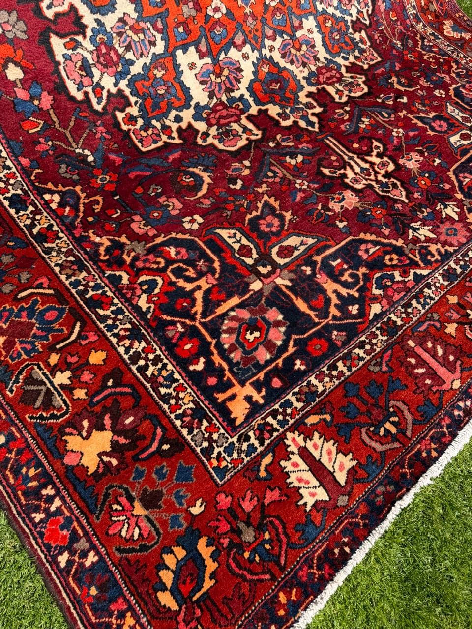 Rug Bahtiari 385x315 cm, red multicolor wool, Iran - 318420