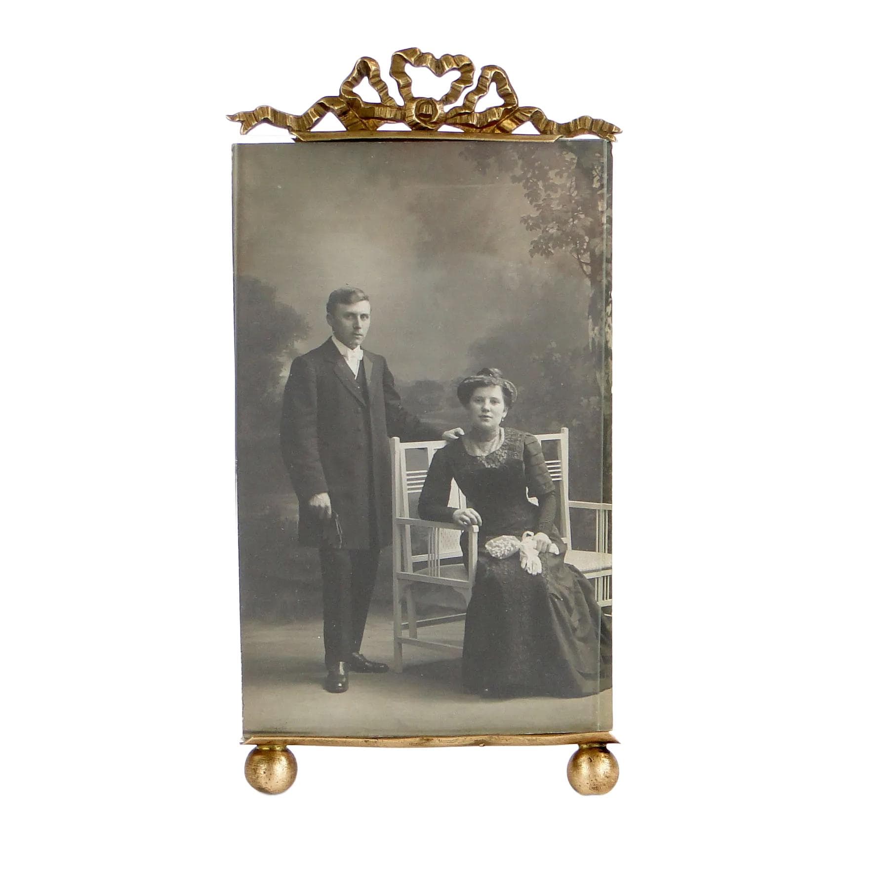 Photo frame with garland, gilded brass, France, 19th c.