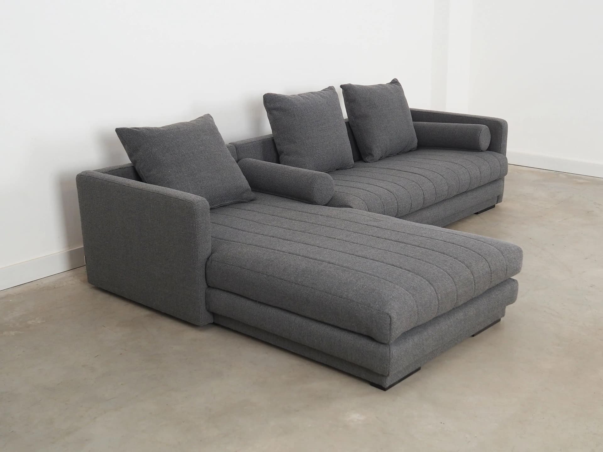 Narożnik, skandynawski design, szary, tkanina, Polska, lata 2000. - 23697