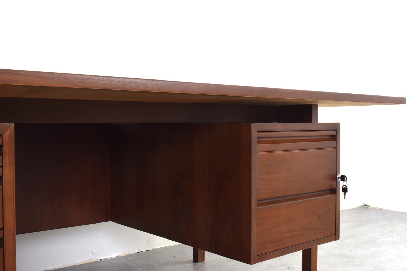 Desk, brown walnut, Denmark, 1970s - 319105