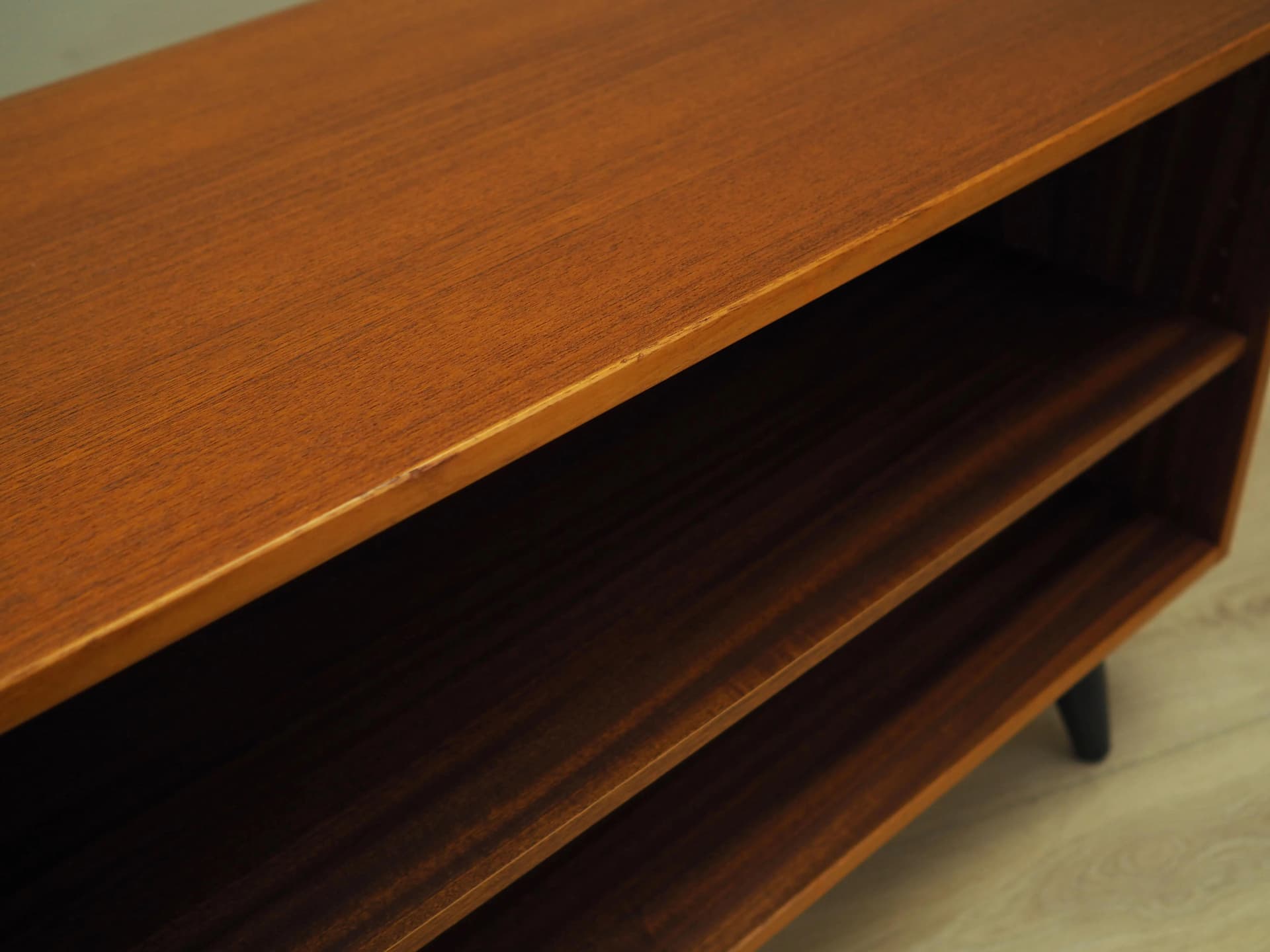 Regał, teak pomarańczowy, Dania, lata 70. - 23672
