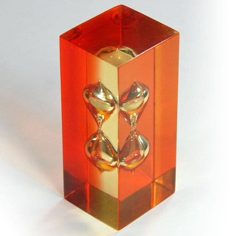 Hourglass Space Age, orange transparent, gold plexiglass, 1970s. - 319533