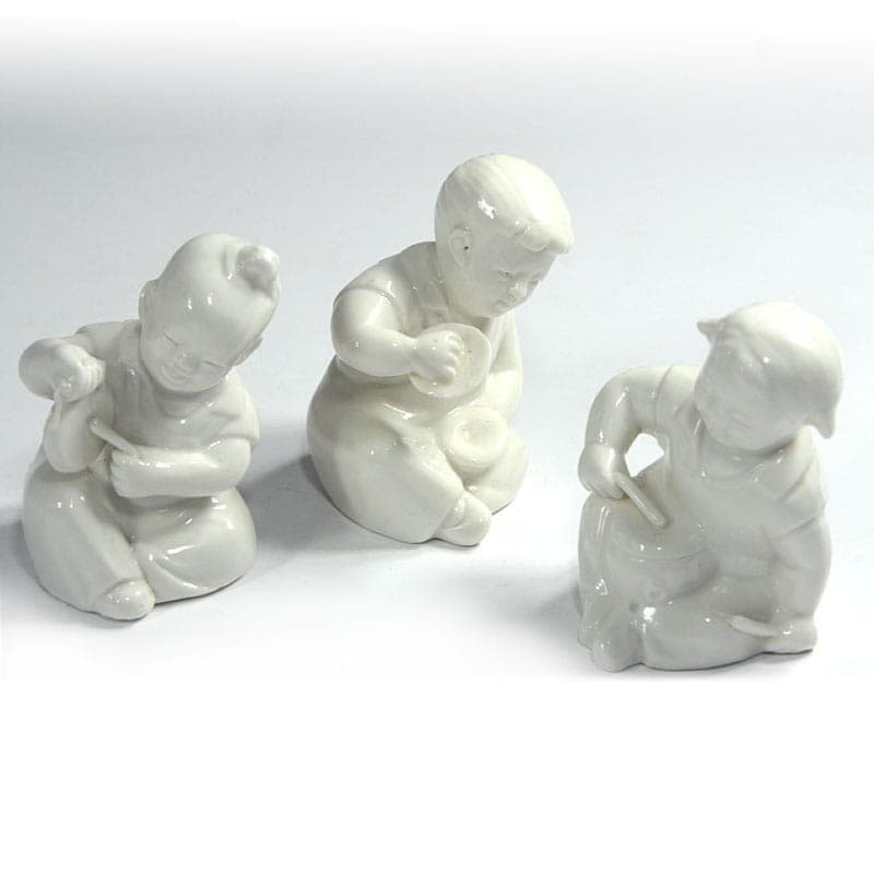 Set of three figurines, classic, cream porcelain, China, 1960s. - 320947