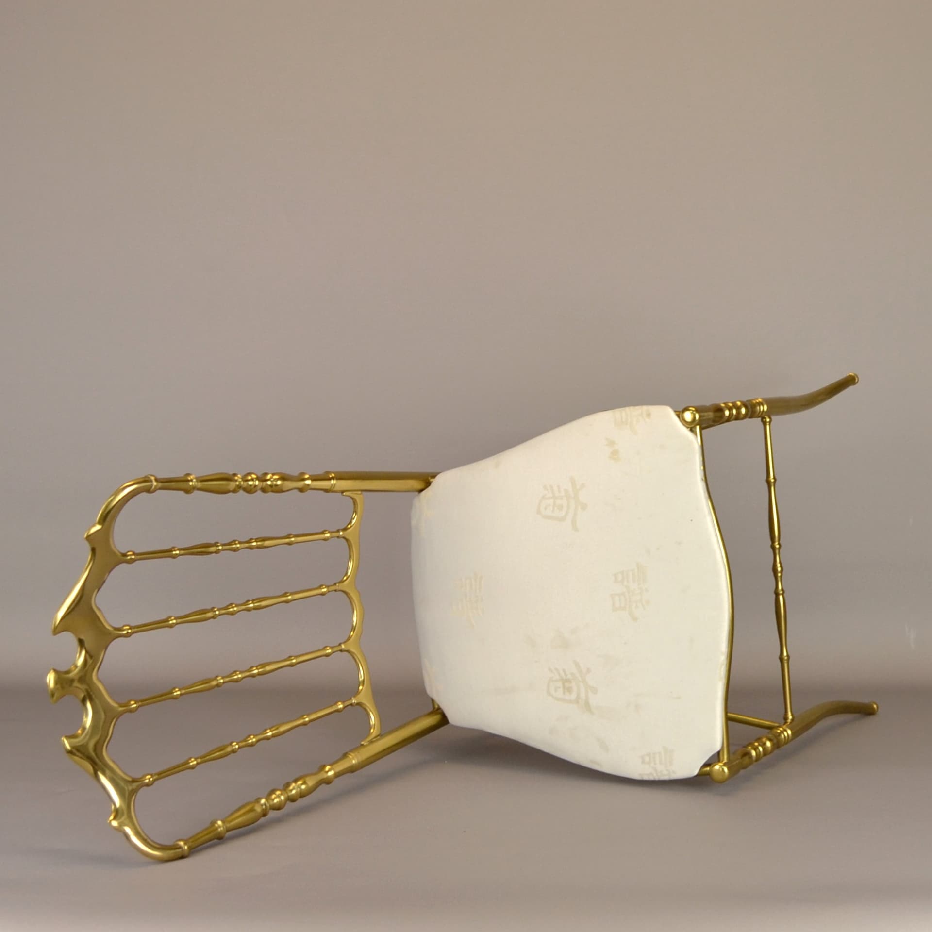 Krzesło Chiavari, mosiądz złoty, proj. G. G. Descalzi, Chiavari, Włochy, lata 50. - 79148