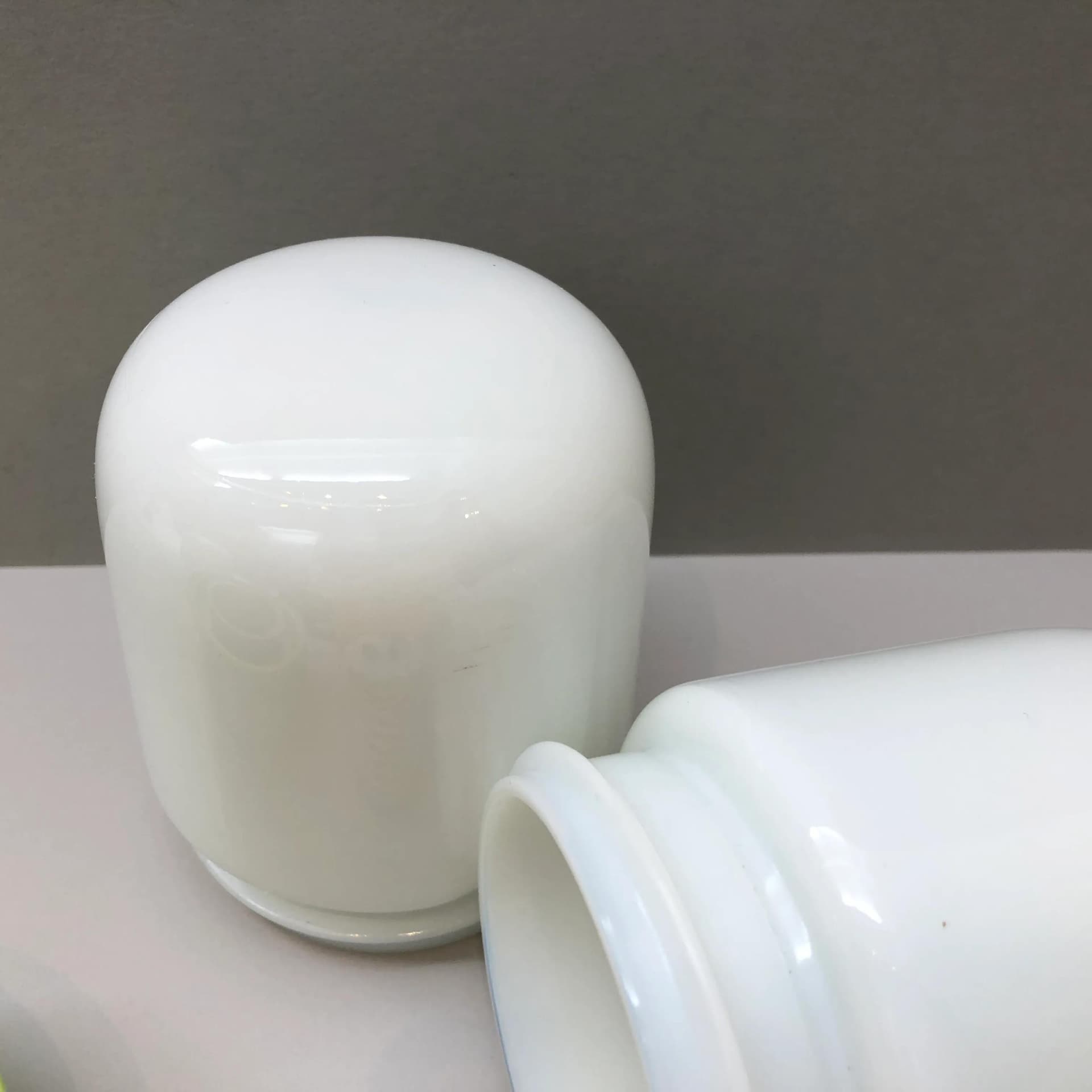 Multikolorowe, modernistyczne kinkiety ścienne z opalowym szkłem, RZB, Niemcy, lata 70. - 23892