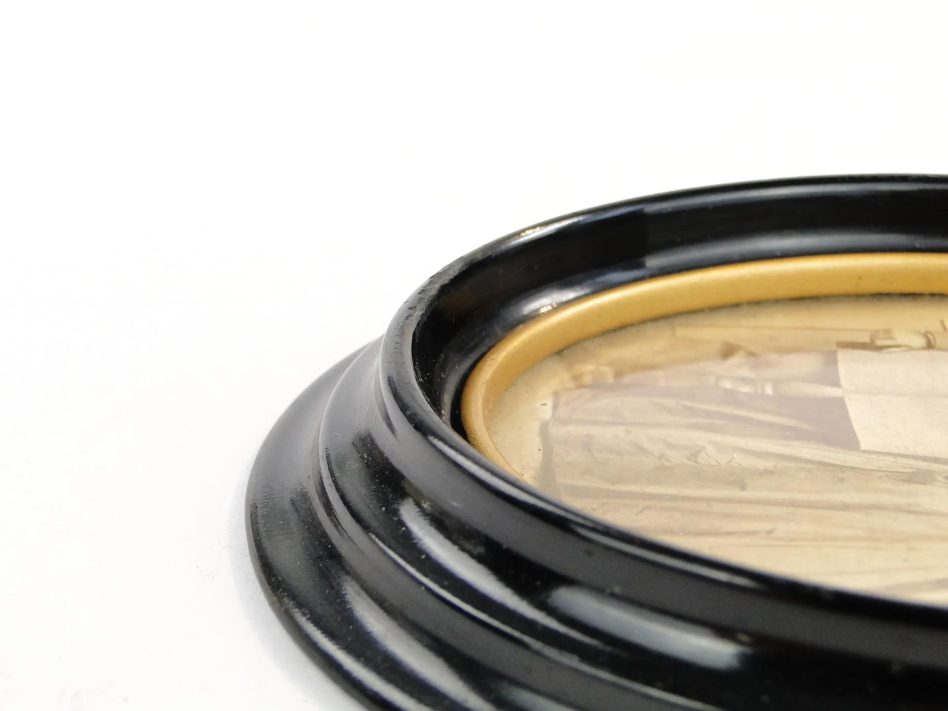 Elliptical Photo Frame, black, wood, Germany, early 20th c. - 23972