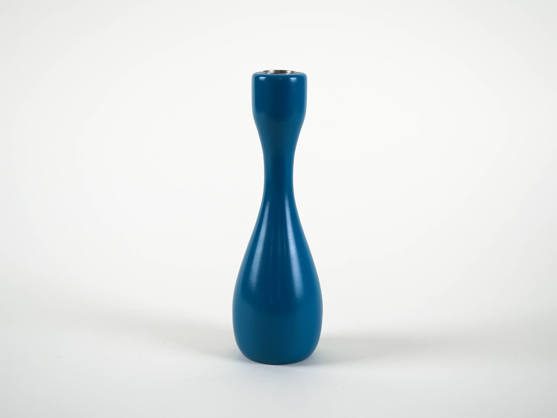 Candlestick, blue enamelled wood, silver metal, Denmark, 1970s. - 321148