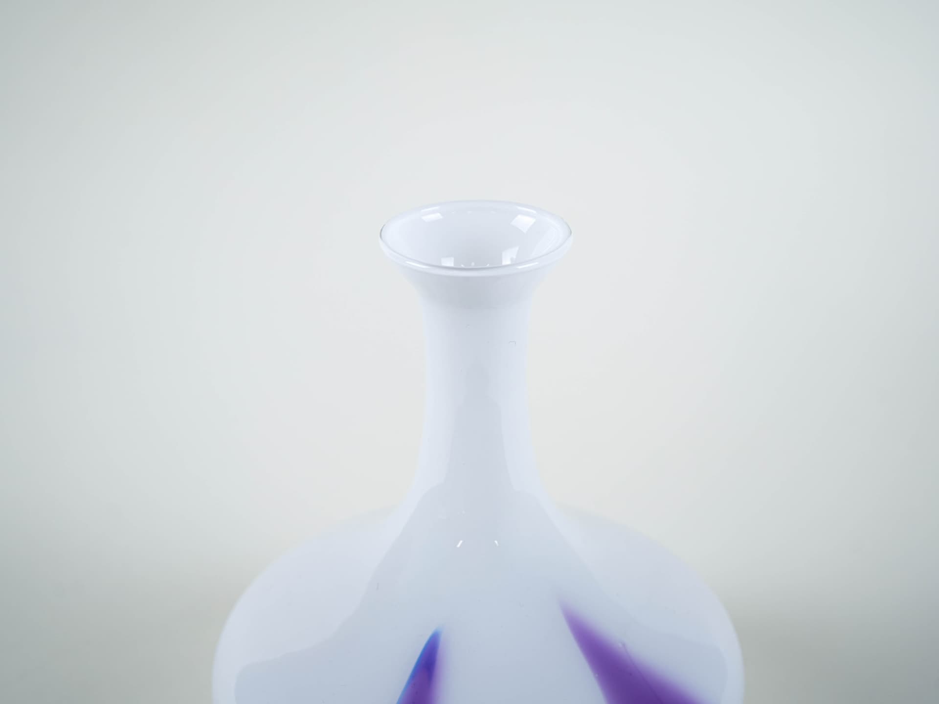Wazon International Collection, szkło białe fiolet multikolor, Zieher, Niemcy, lata 70. - 321158