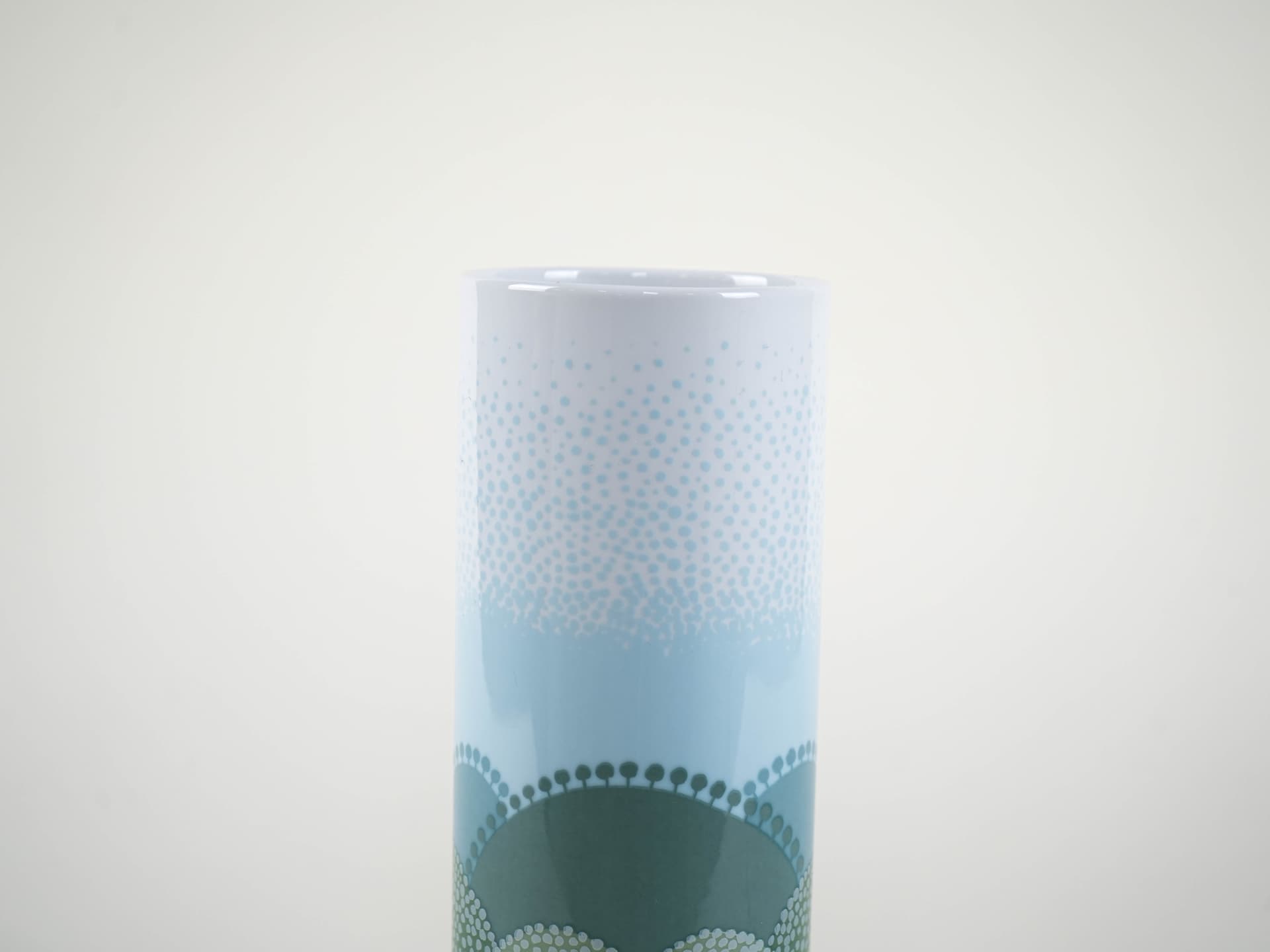 Vase, white porcelain, by A. Pozzi, decor by I. Rabuzin, Rosenthal, Germany, 1970s. - 321301