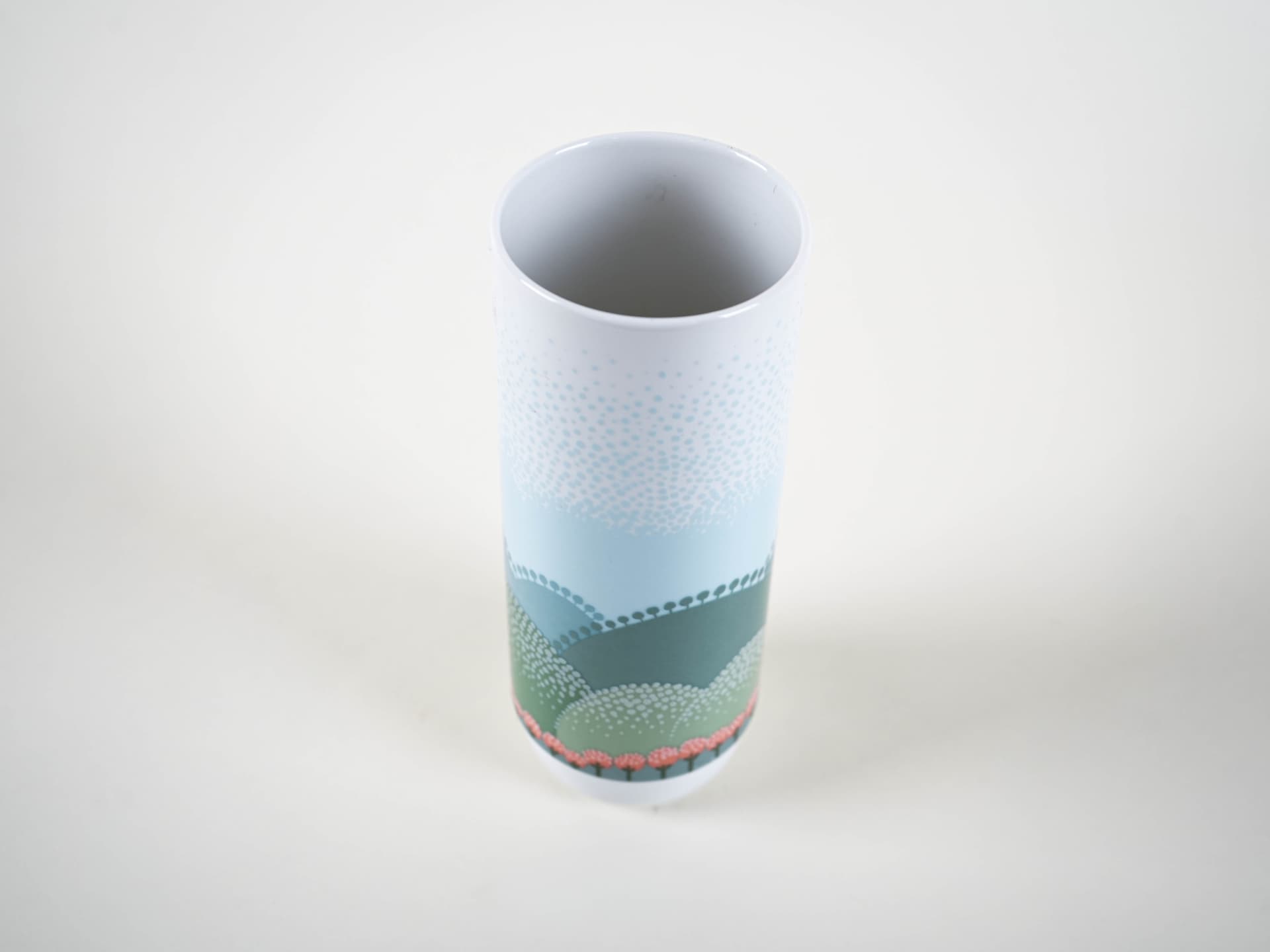 Vase, white porcelain, by A. Pozzi, decor by I. Rabuzin, Rosenthal, Germany, 1970s. - 321304