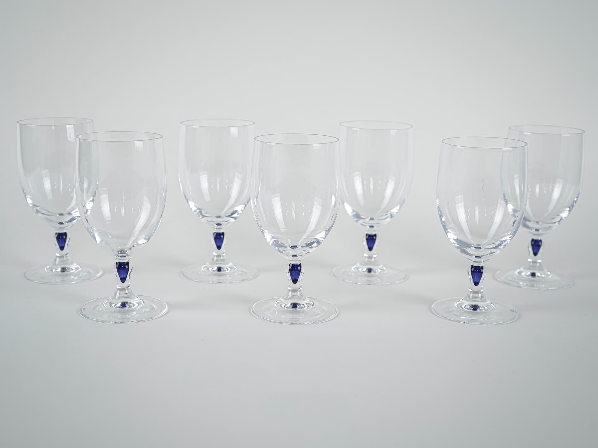 Set of champagne glasses Venise Saphir, transparent blue crystal, Cristal d'Arques, France, 1970s. - 321322