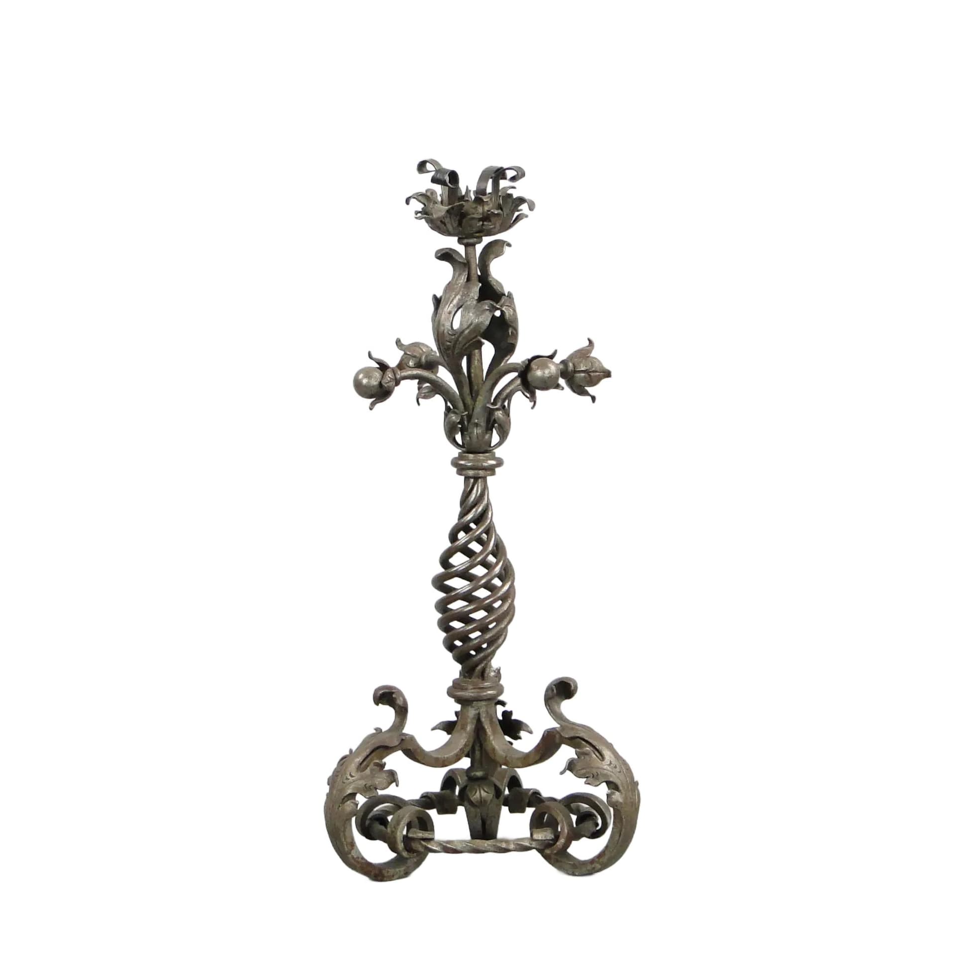 Świecznik secesyjny, srebrny, metal, Polska, początek XX w.