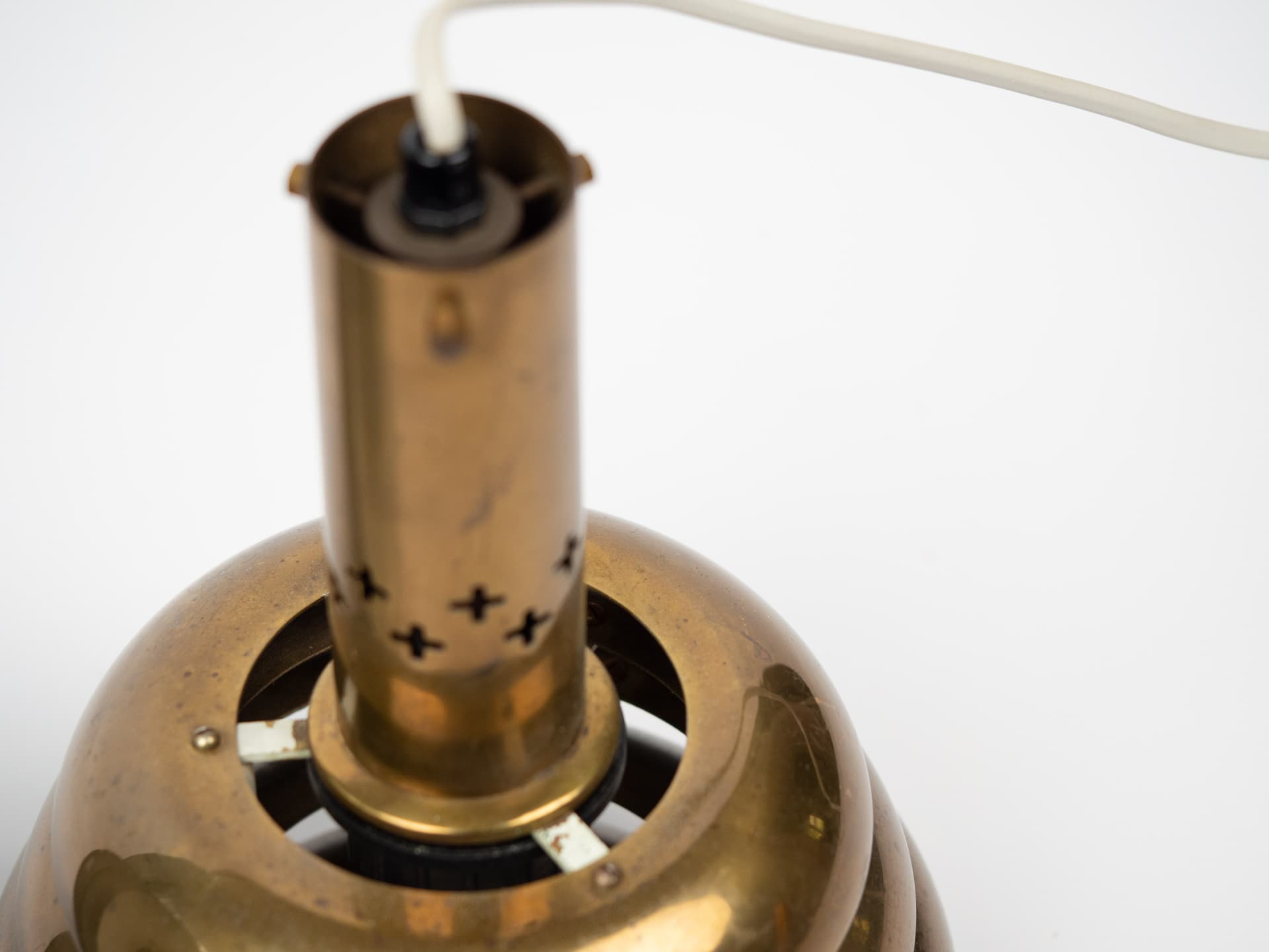 Pair of pendant lamps, gold brass aluminium, by K. Wiborg, Jeka, Sweden, 1980s. - 322010