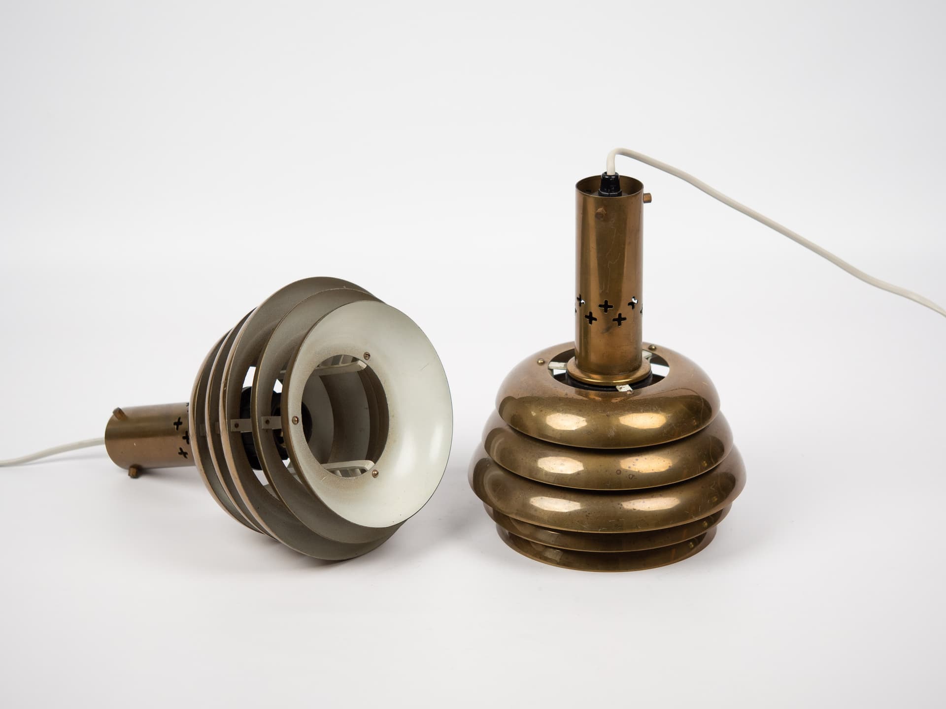 Pair of pendant lamps, gold brass aluminium, by K. Wiborg, Jeka, Sweden, 1980s. - 322004