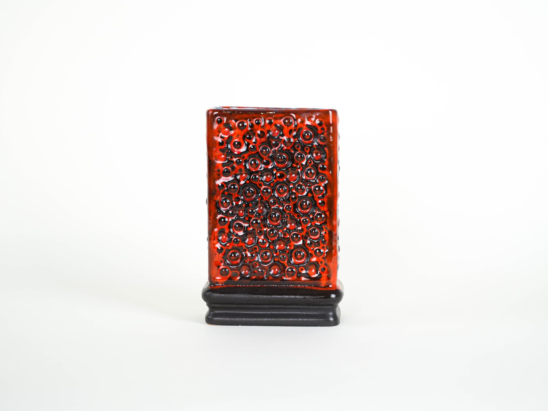 Vase Fat Lava, red black ceramics, Germany, 1960s. - 322078