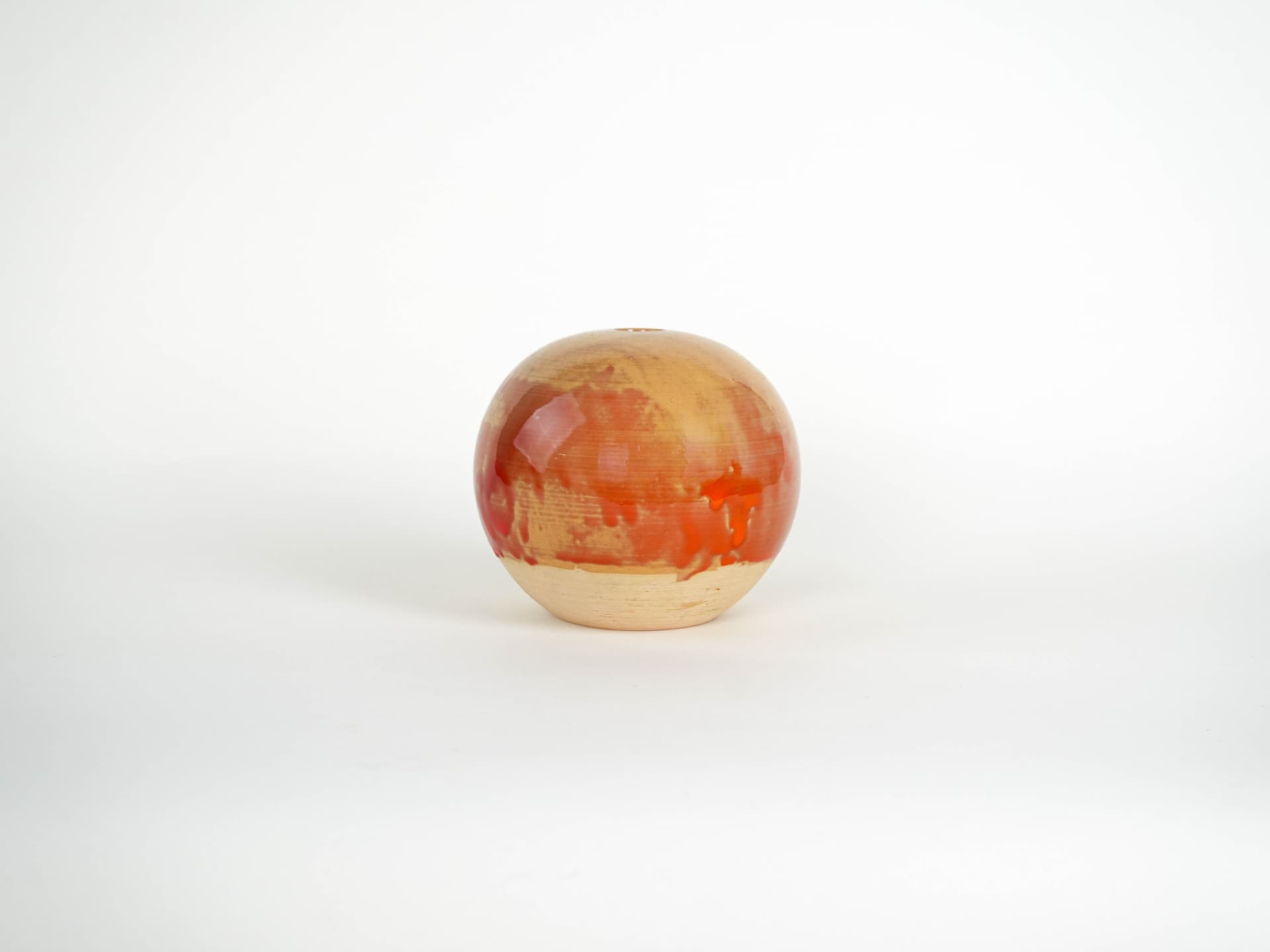 Spherical vase, beige orange red, ceramics, Denmark, 1960s. - 322091