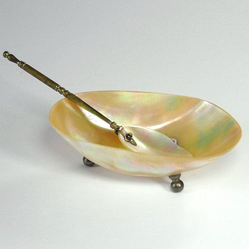 Miseczka do kawioru, kremowo-perłowy, masa perłowa, metal, przełom XIX/XX wieku - 323734
