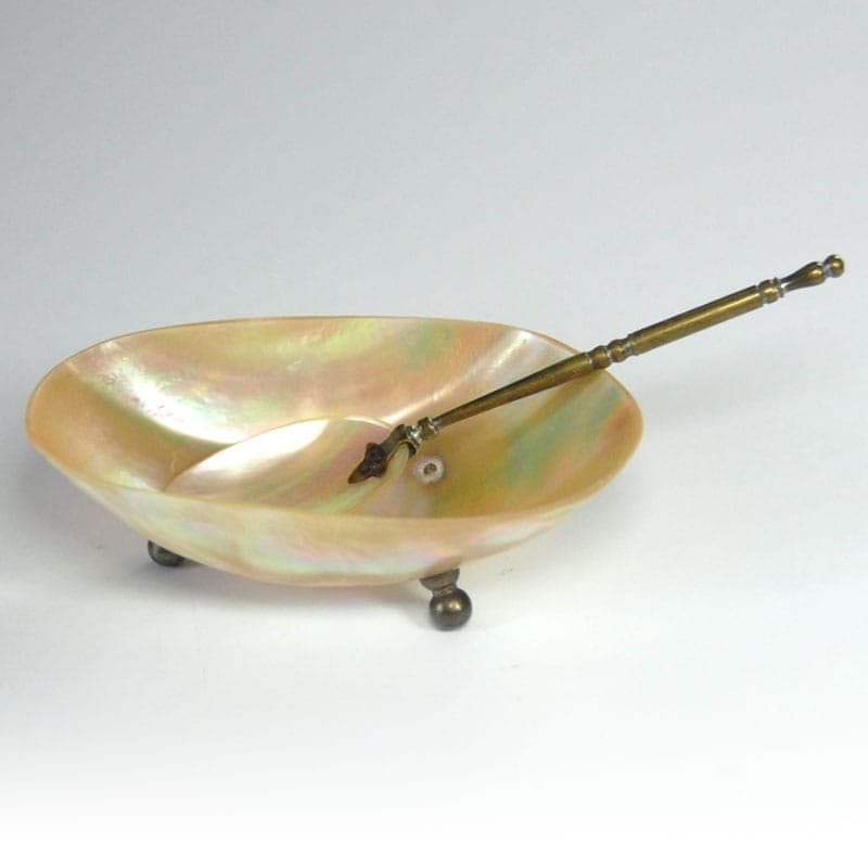Miseczka do kawioru, kremowo-perłowy, masa perłowa, metal, przełom XIX/XX wieku - 323732