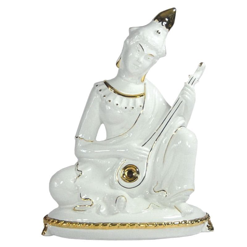 Figurine Zanotto, white and gold glazed ceramic, Capodimonte, Italy, 1970s.
