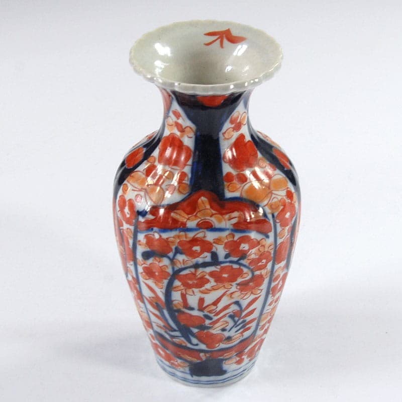 Wazon Imari, fajans biały, Japonia, przełom XIX/XX w. - 324644
