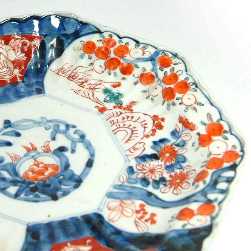 Patera Imari, ceramika biała niebieska czerwona zielona, Japonia, początek XX w. - 324493