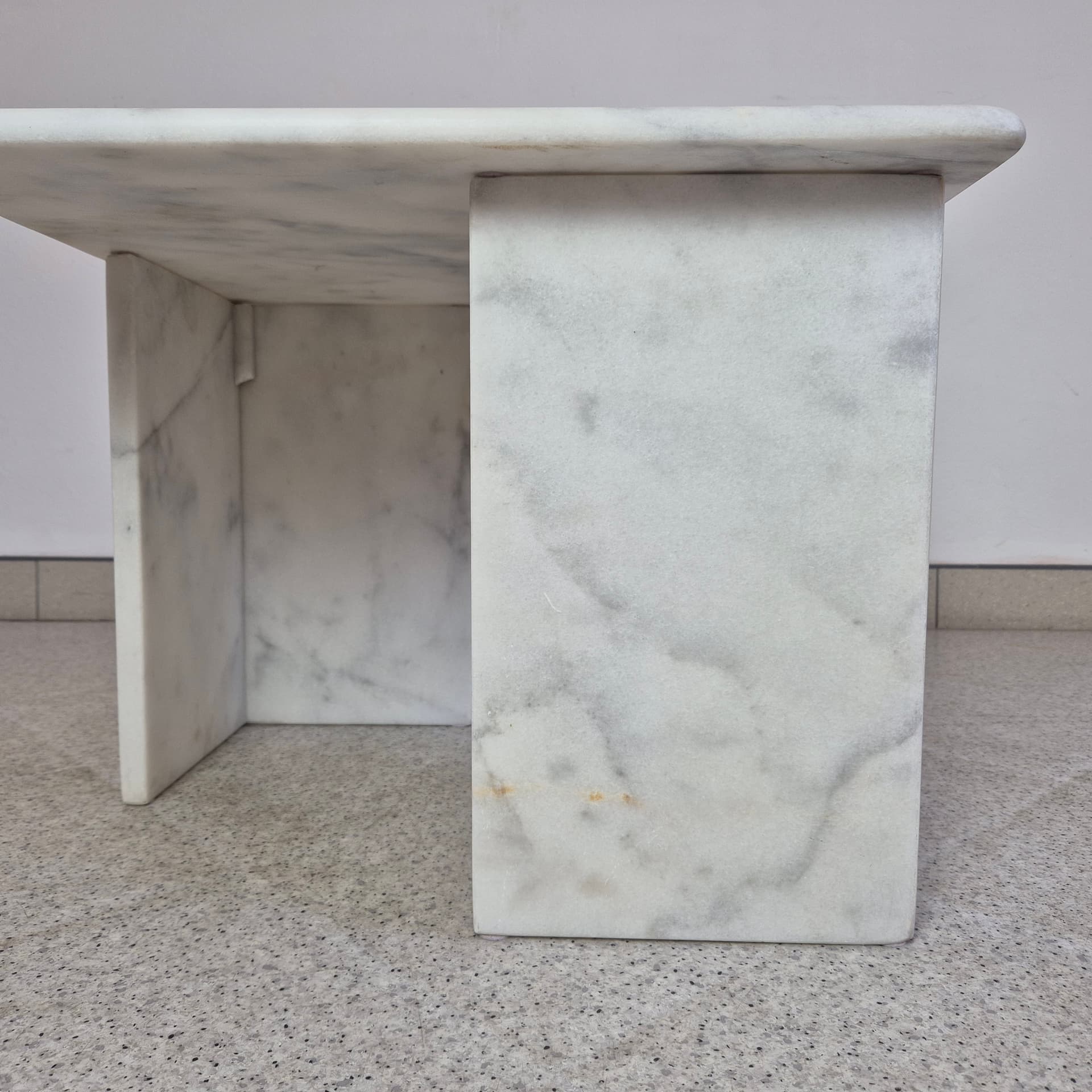 Stolik kawowy Bianco Carrara, marmur biały-szary, Włochy, lata 80. - 324211