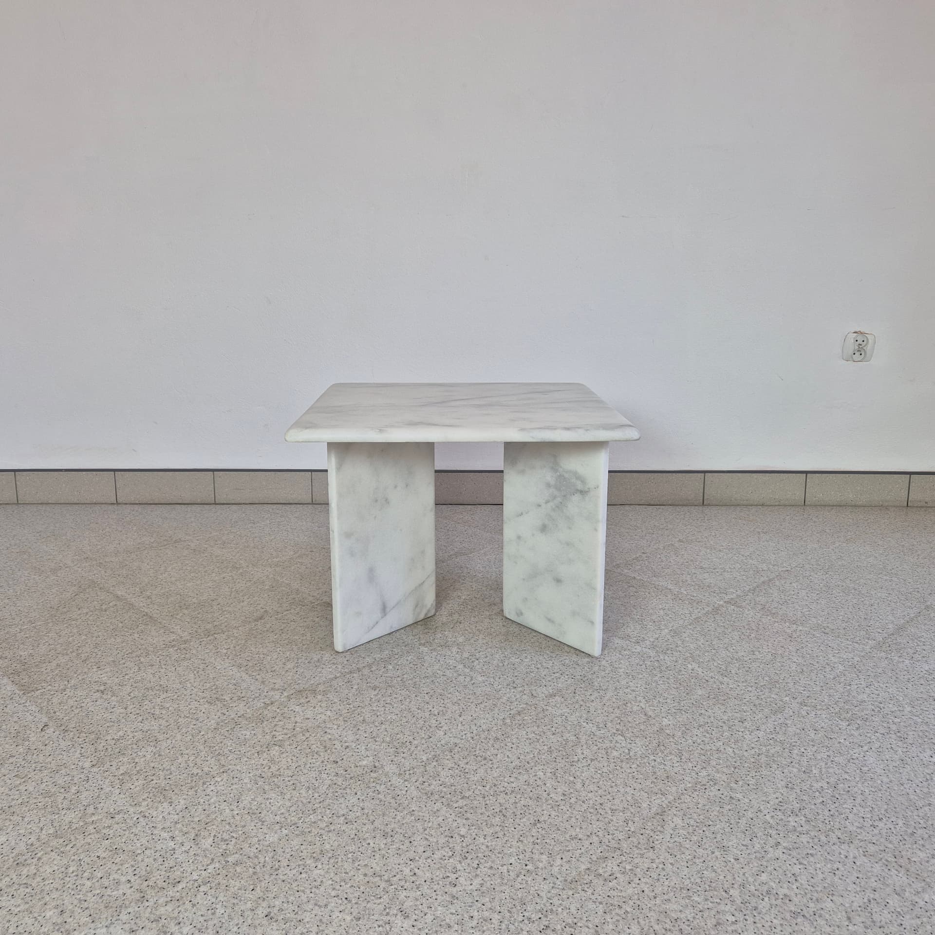 Stolik kawowy Bianco Carrara, marmur biały-szary, Włochy, lata 80. - 324214