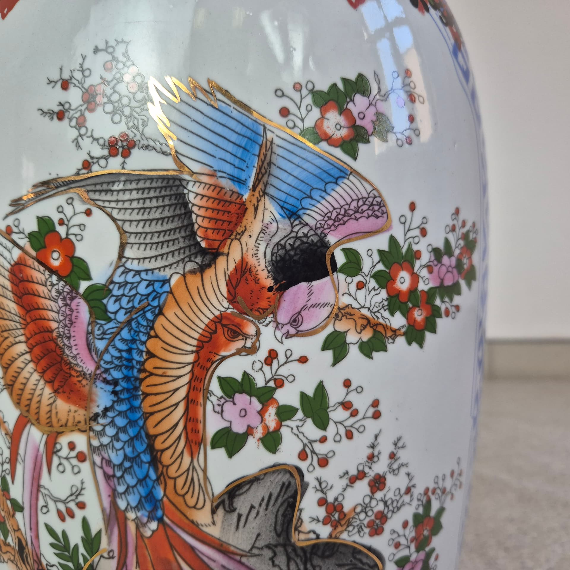 Decorative vase, paradise bird motif, white multicolor porcelain, China, 1980s. - 324362
